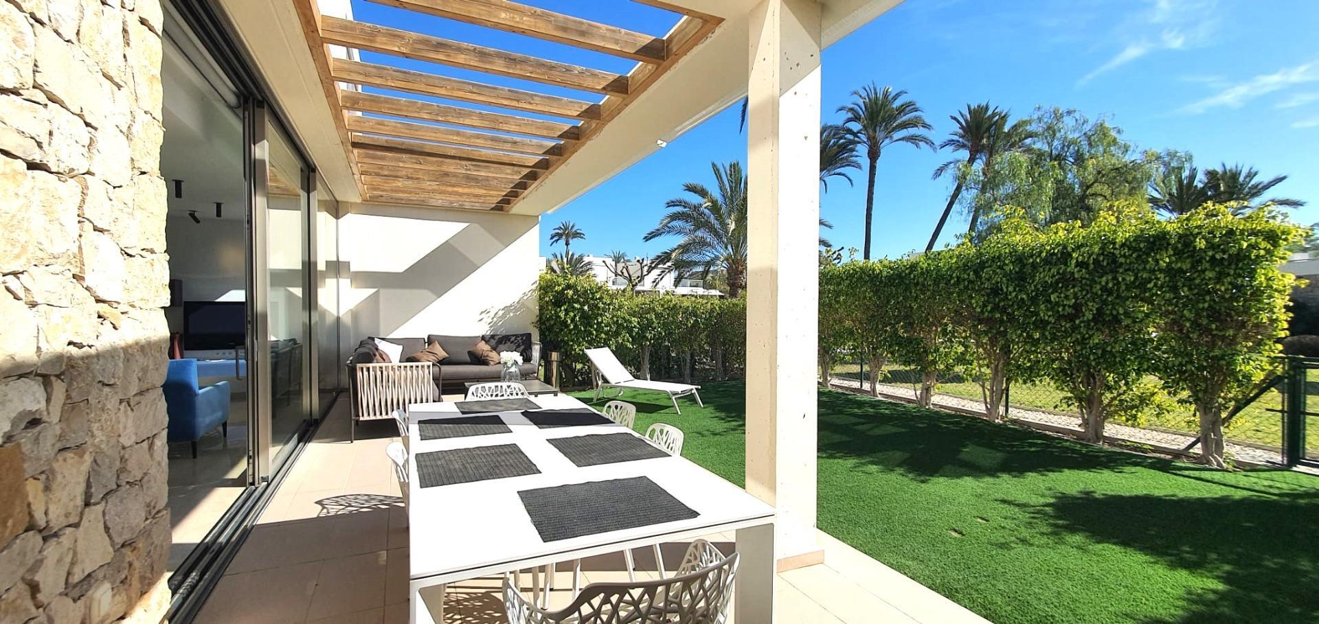 A la venta lujosa Villa a 50 metros del mar en la mejor urbanización del Montíboli en Villajoyosa