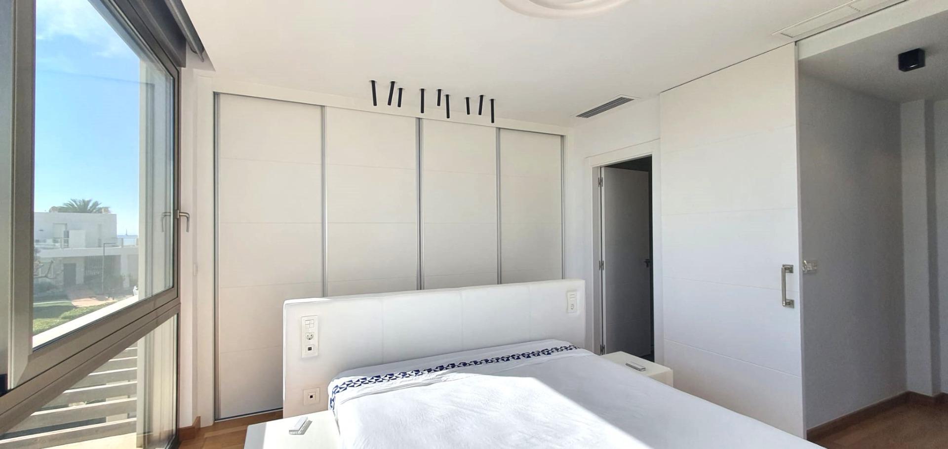 A la venta lujosa Villa a 50 metros del mar en la mejor urbanización del Montíboli en Villajoyosa