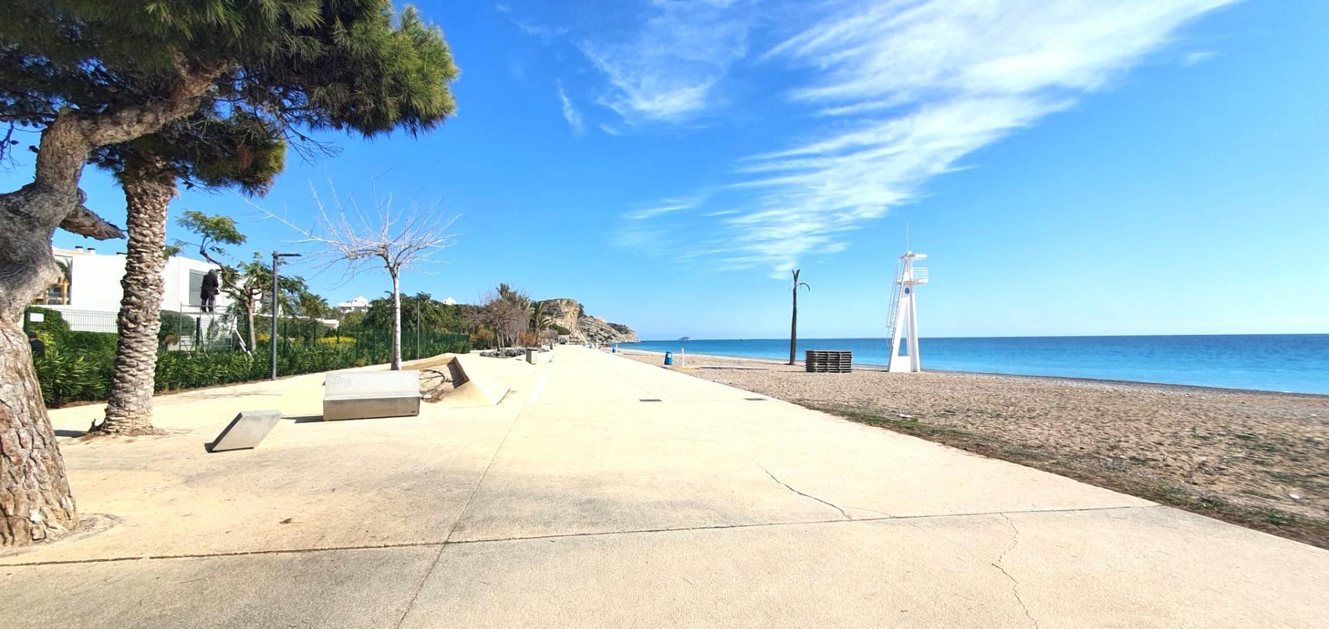 A la venta lujosa Villa a 50 metros del mar en la mejor urbanización del Montíboli en Villajoyosa