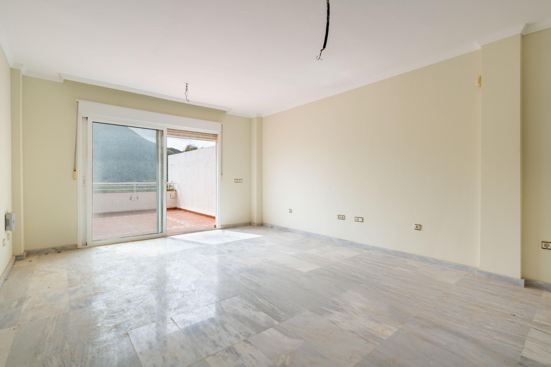 APARTAMENTO A ESTRENAR CON VISTAS AL MAR