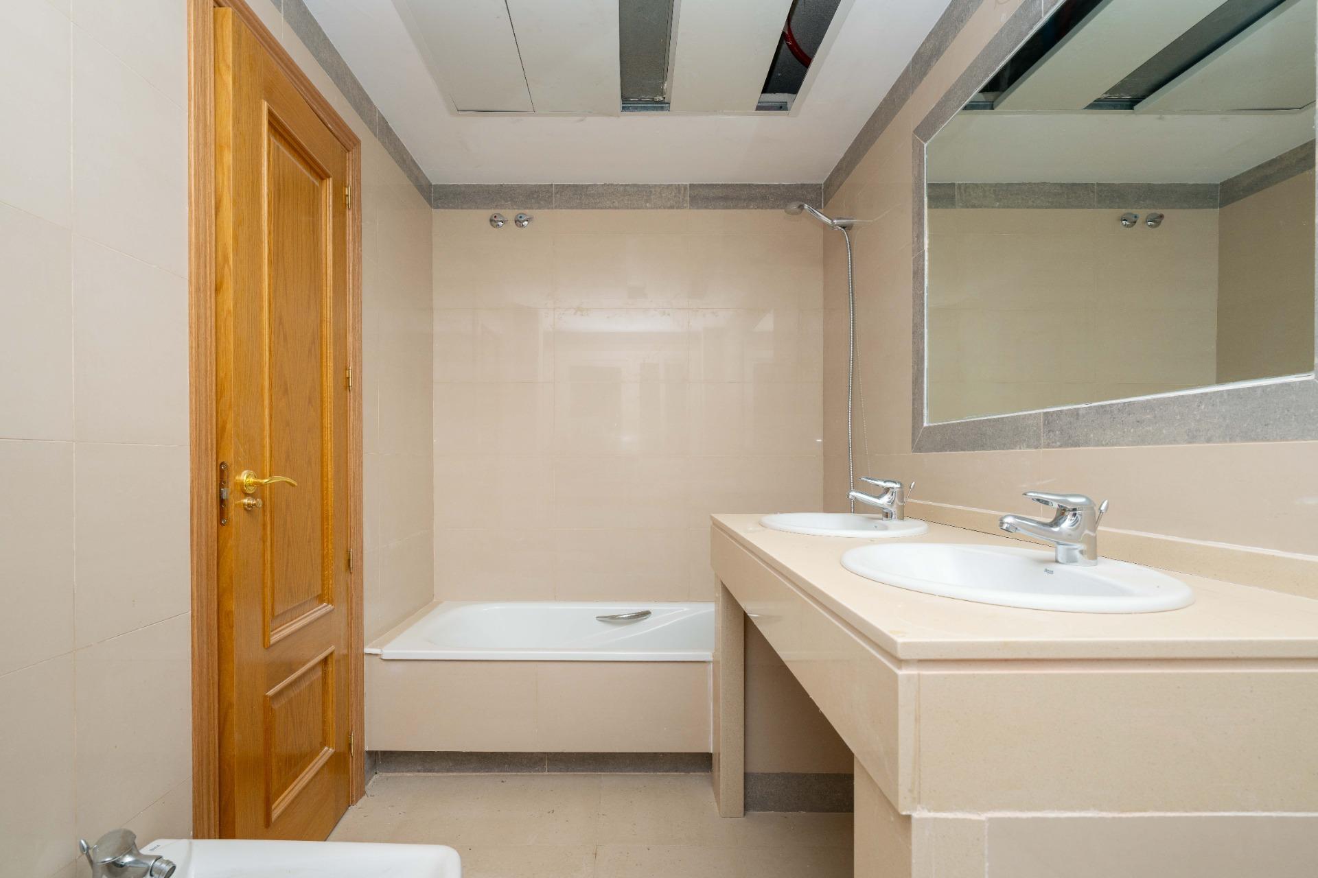 APARTAMENTO A ESTRENAR CON VISTAS AL MAR