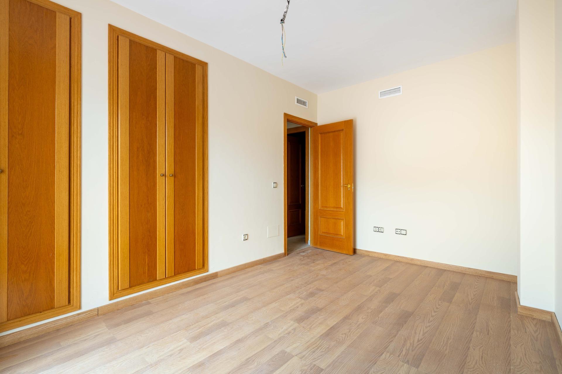 APARTAMENTO A ESTRENAR CON VISTAS AL MAR