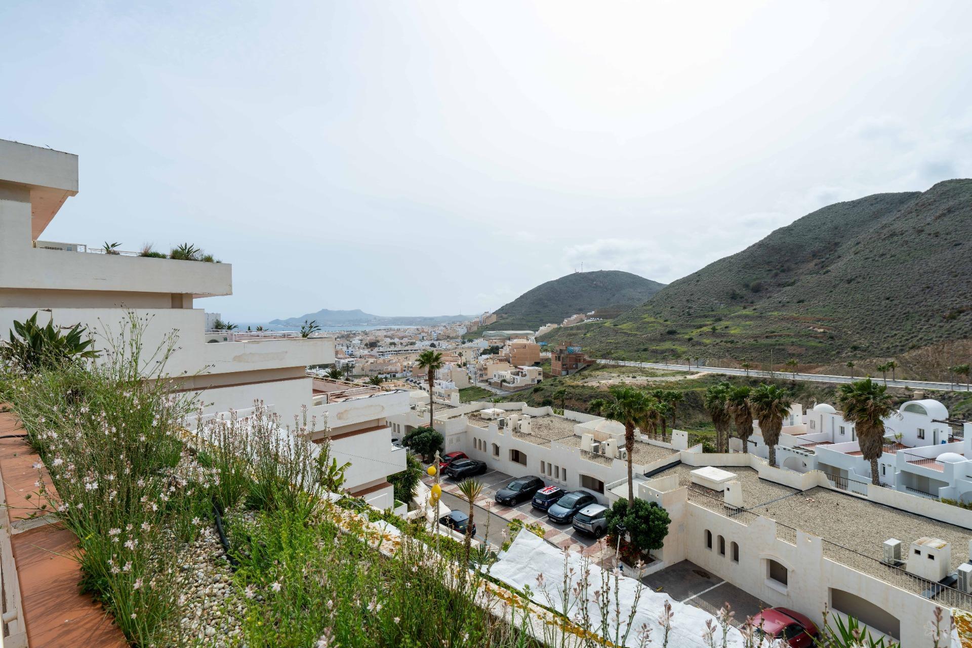 APARTAMENTO A ESTRENAR CON VISTAS AL MAR