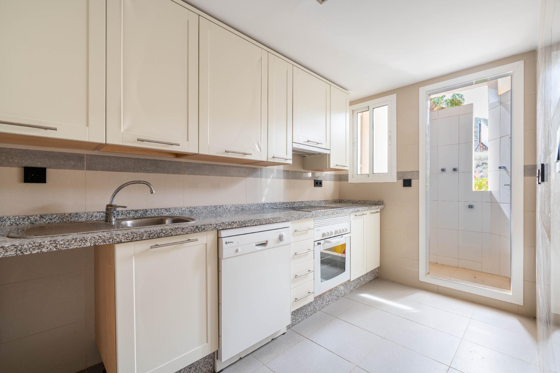 MAGNIFICO DUPLEX NUEVO A ESTRENA CON VISTAS AL MAR