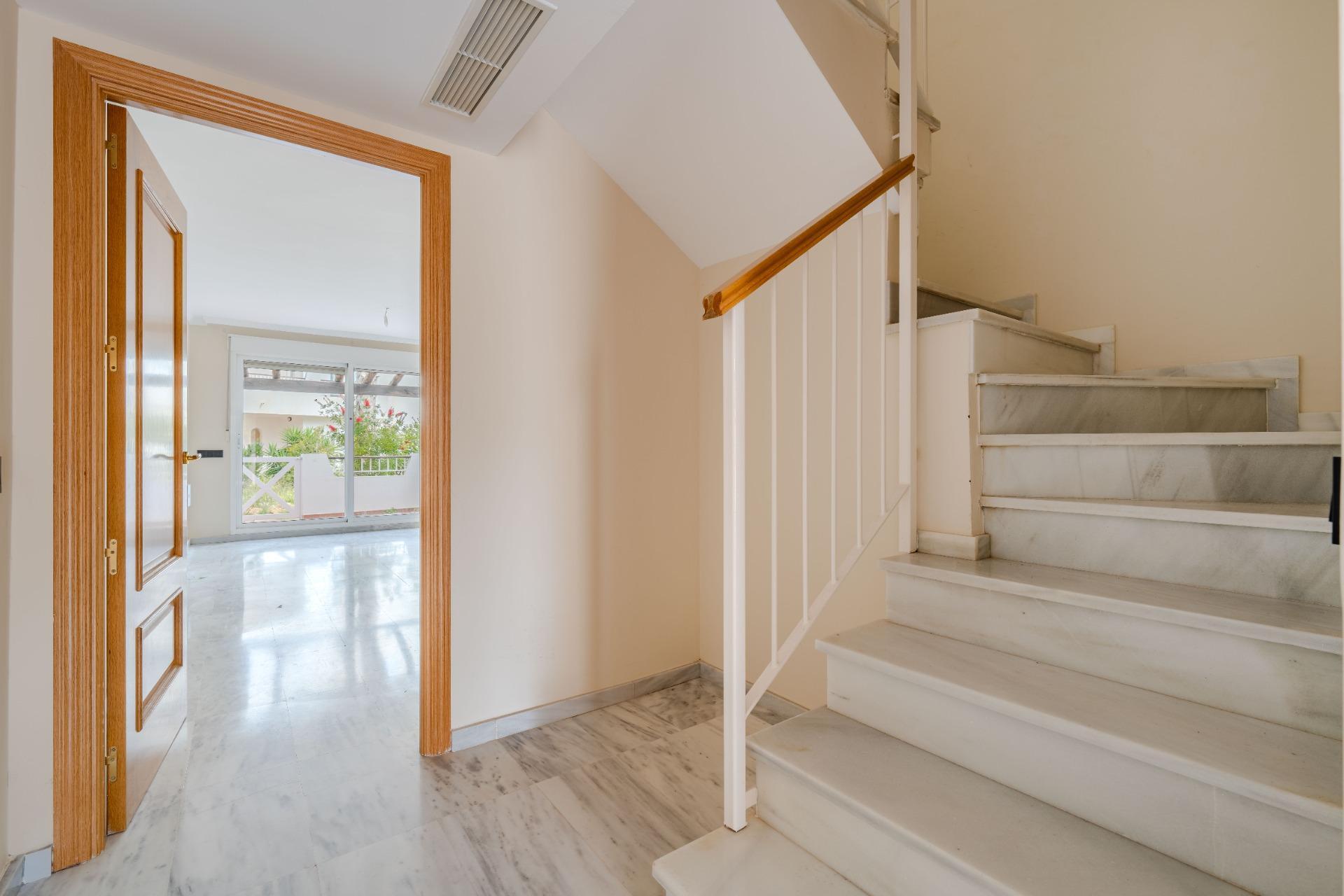 MAGNIFICO DUPLEX NUEVO A ESTRENA CON VISTAS AL MAR