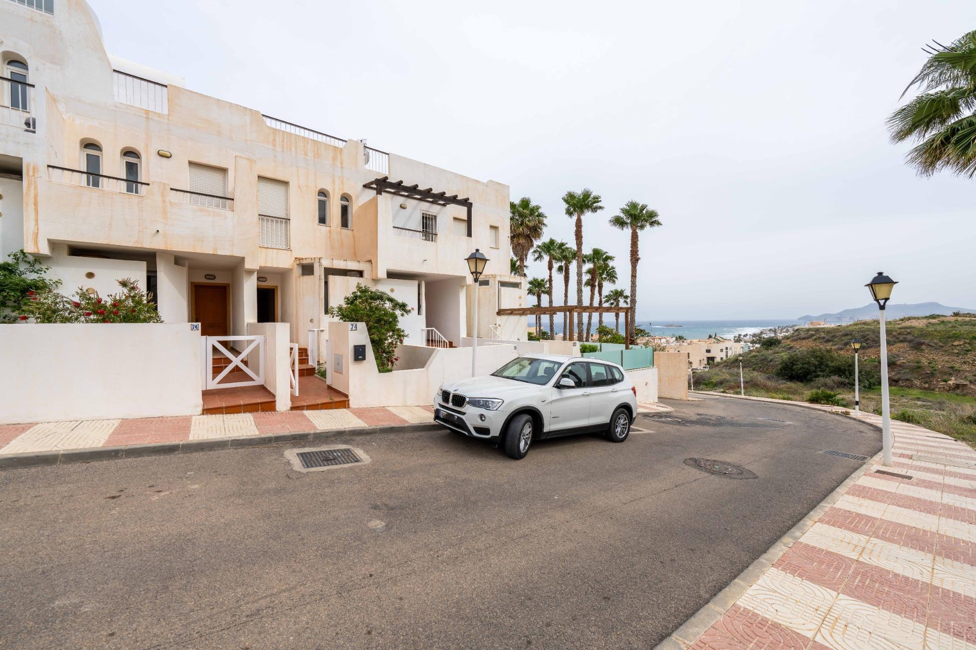 MAGNIFICO DUPLEX NUEVO A ESTRENA CON VISTAS AL MAR