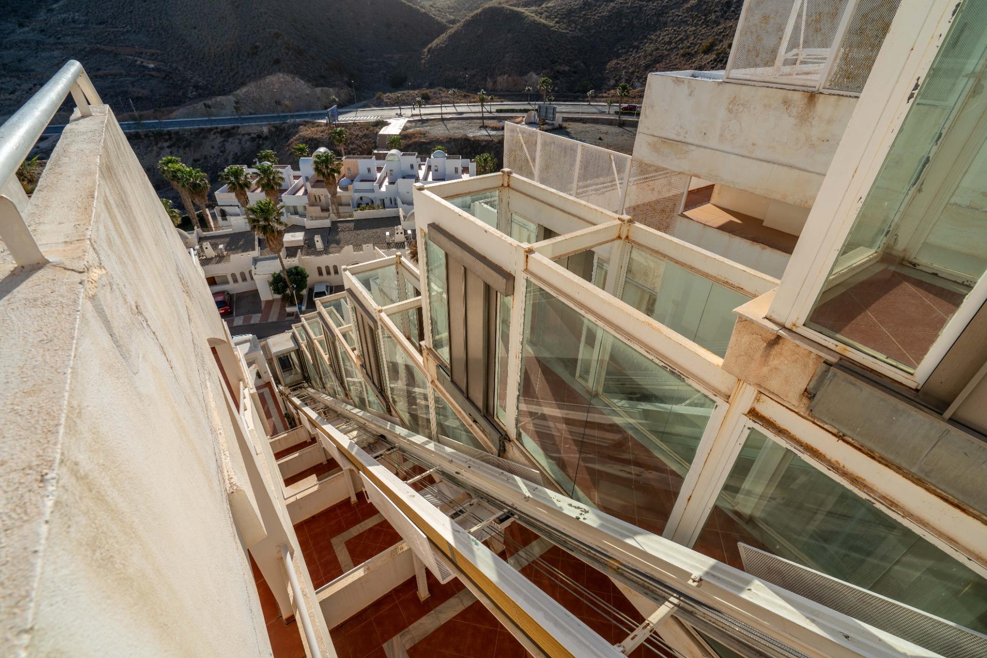 MAGNIFICO DUPLEX NUEVO A ESTRENA CON VISTAS AL MAR