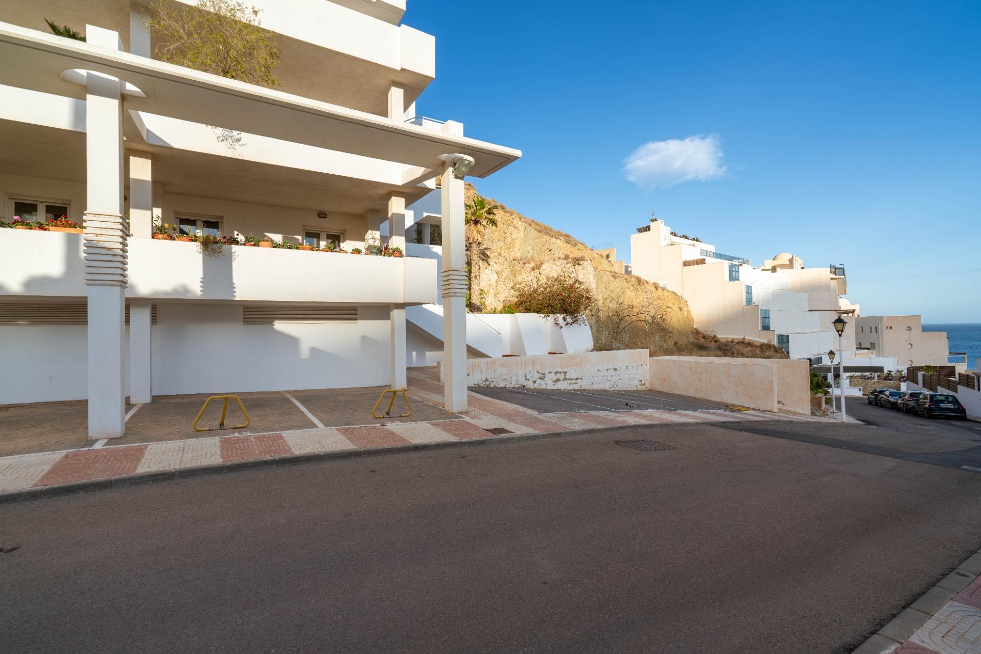 MAGNIFICO DUPLEX NUEVO A ESTRENA CON VISTAS AL MAR