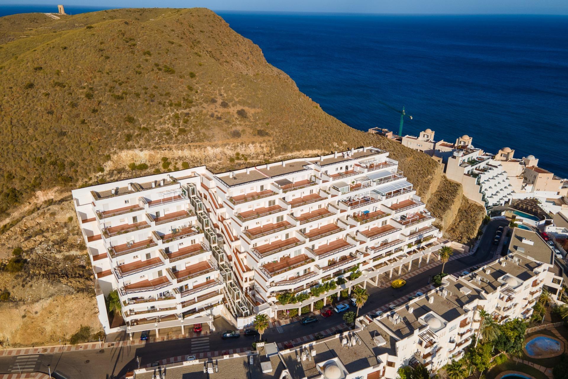 MAGNIFICO DUPLEX NUEVO A ESTRENA CON VISTAS AL MAR