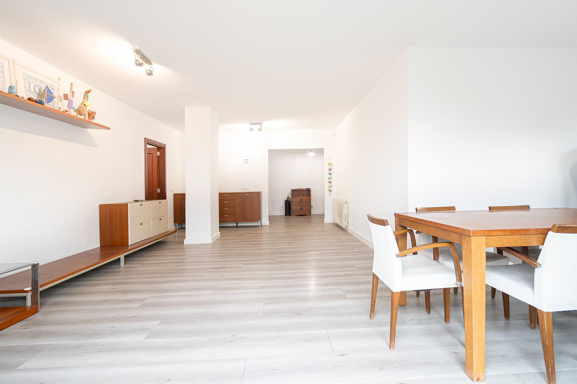 Amplia y tranquila vivienda con terraza y patio ? cerca de Porto Pi