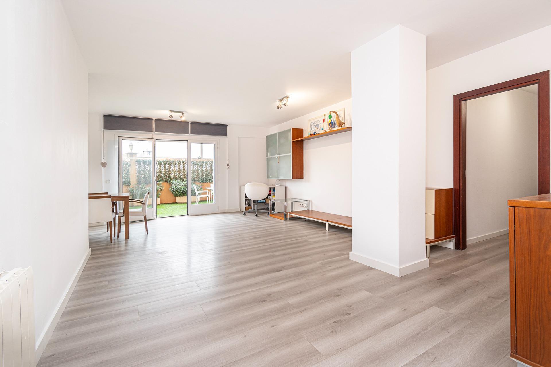 Amplia y tranquila vivienda con terraza y patio ? cerca de Porto Pi