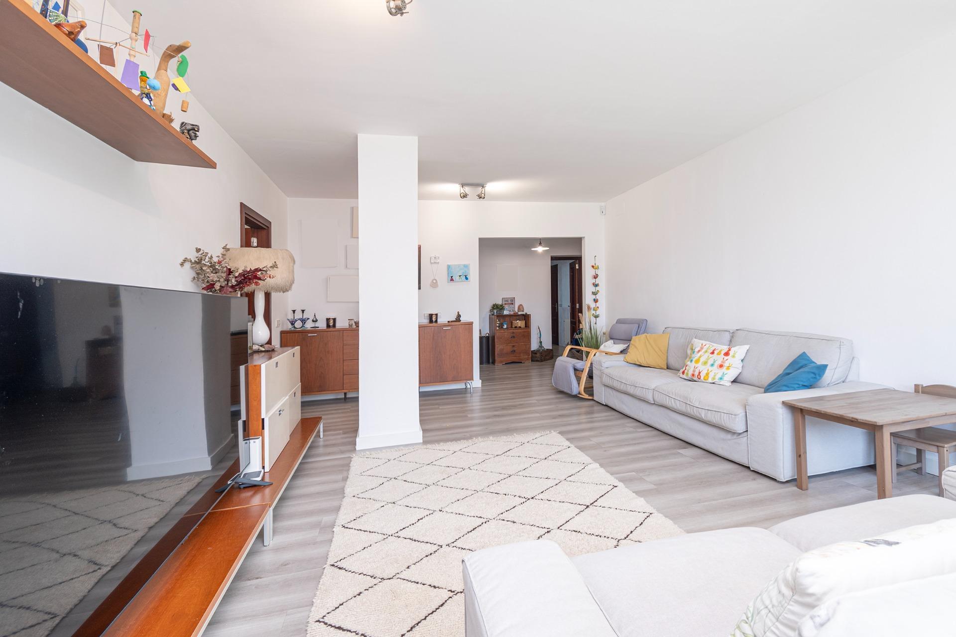 Amplia y tranquila vivienda con terraza y patio ? cerca de Porto Pi