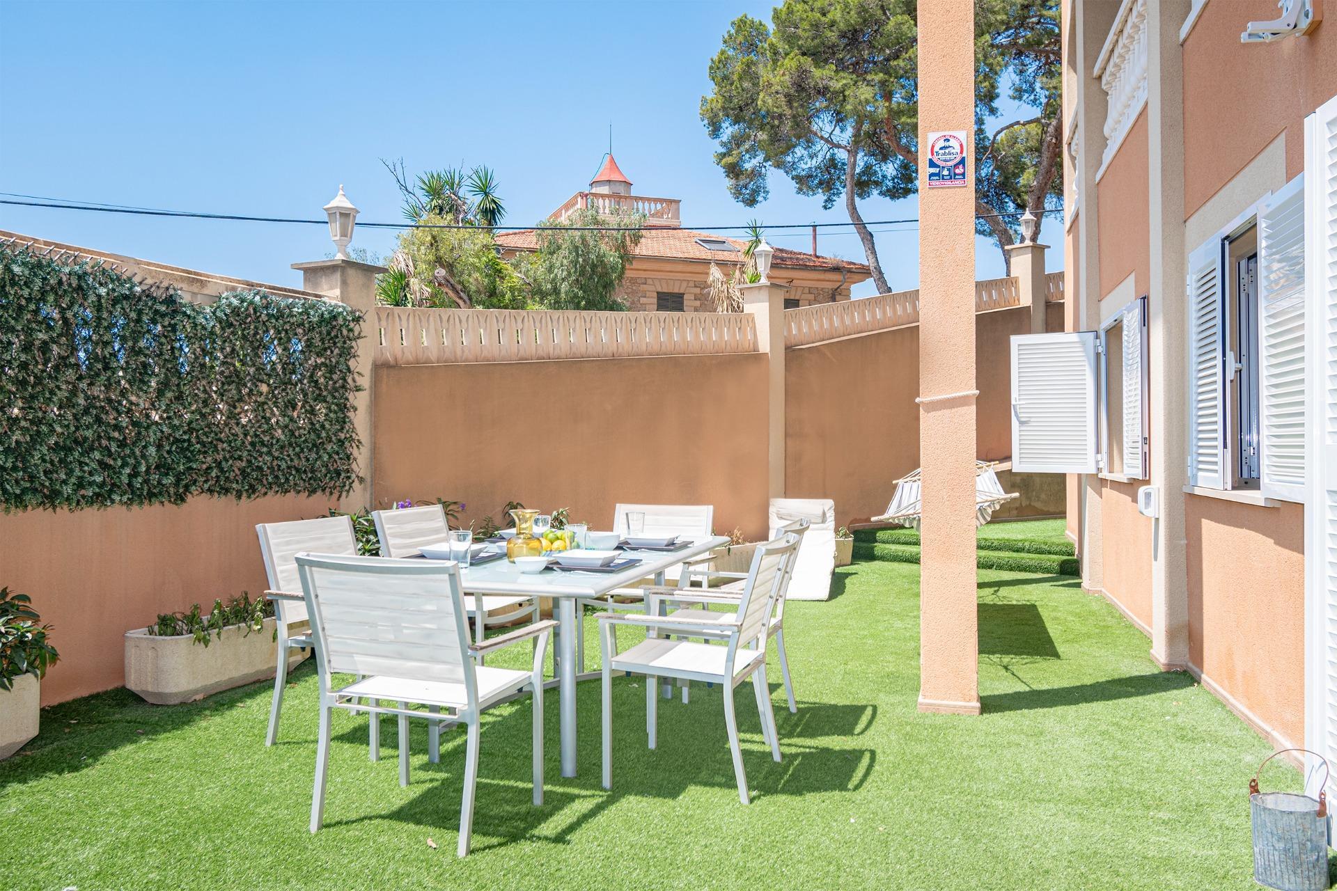 Amplia y tranquila vivienda con terraza y patio ? cerca de Porto Pi