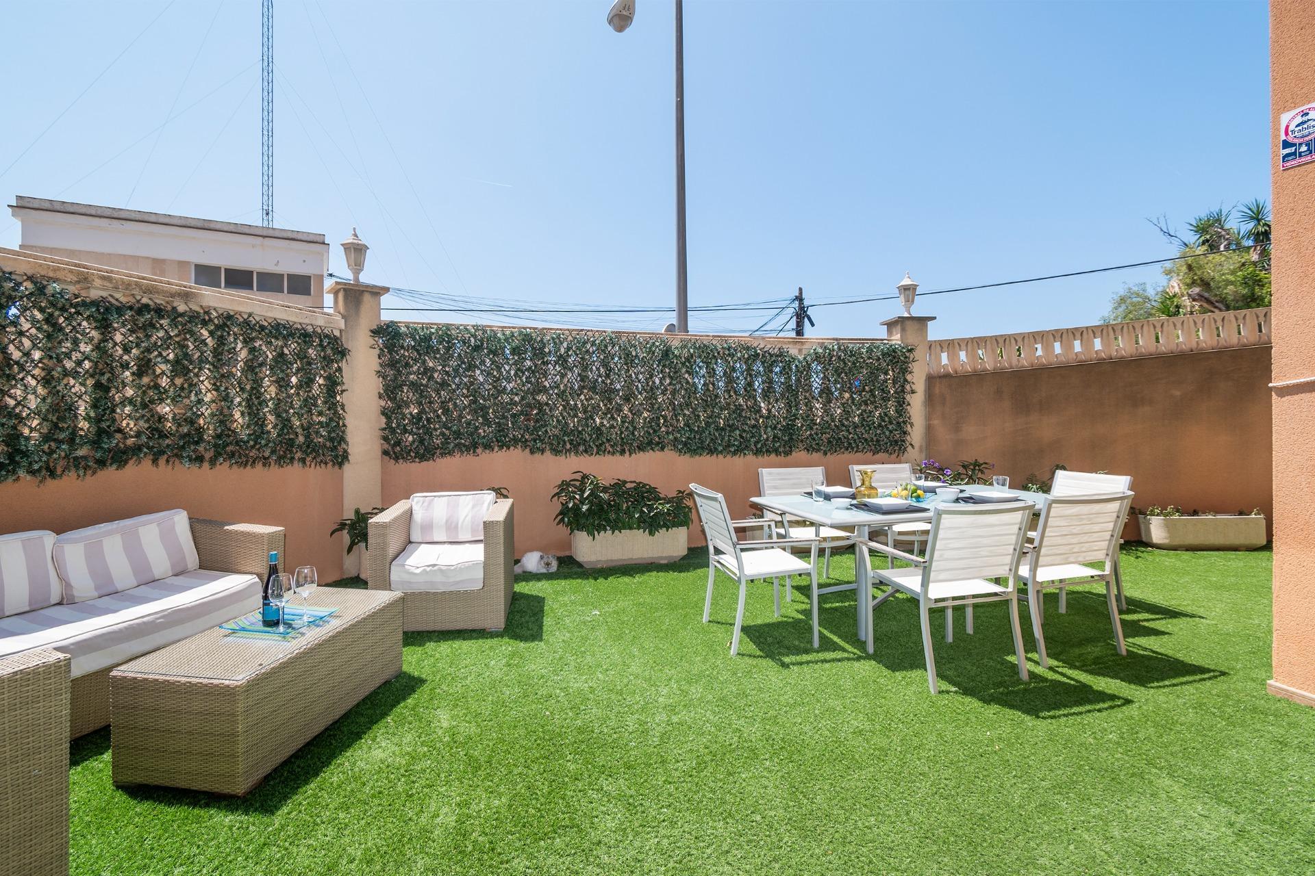 Amplia y tranquila vivienda con terraza y patio ? cerca de Porto Pi