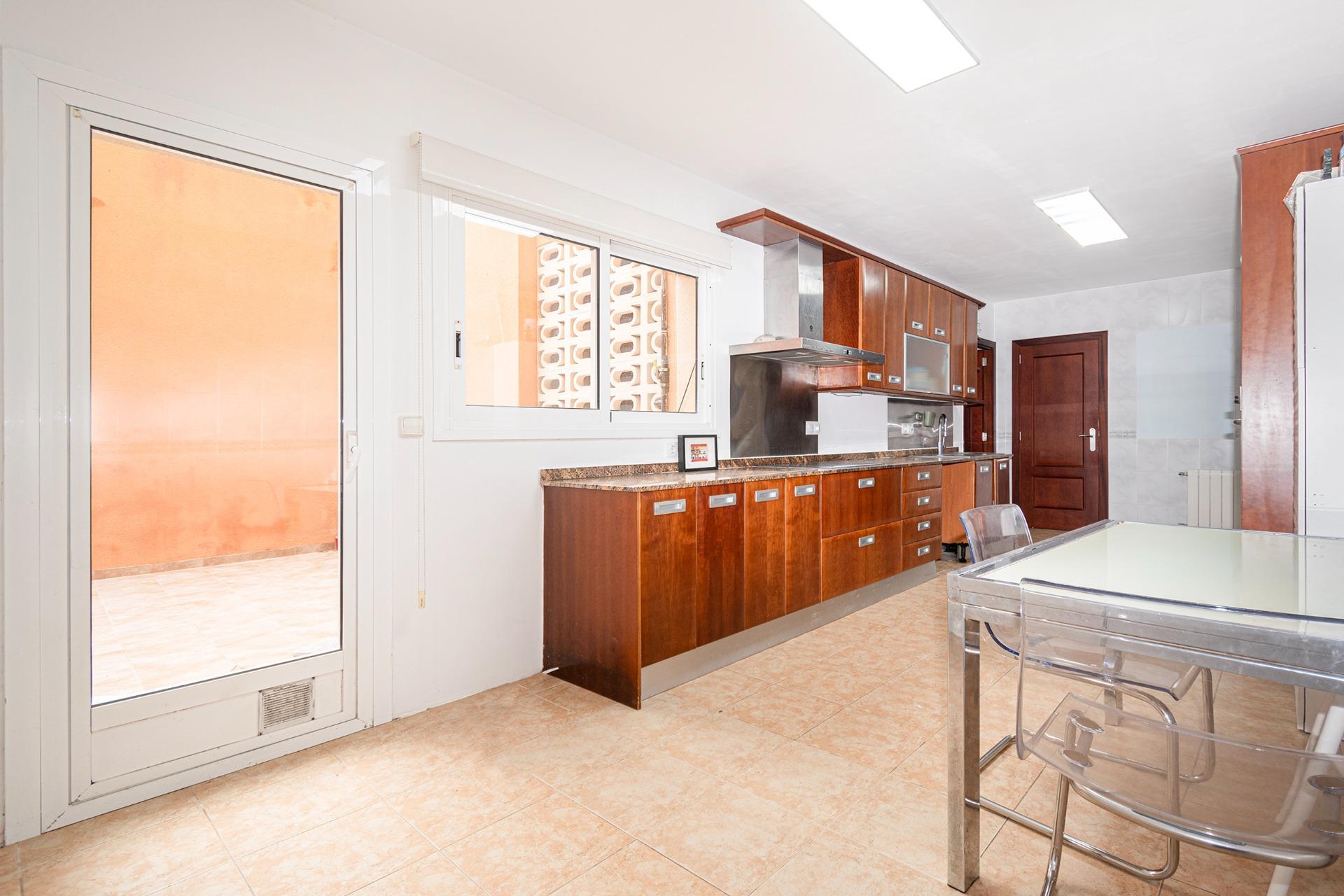 Amplia y tranquila vivienda con terraza y patio ? cerca de Porto Pi