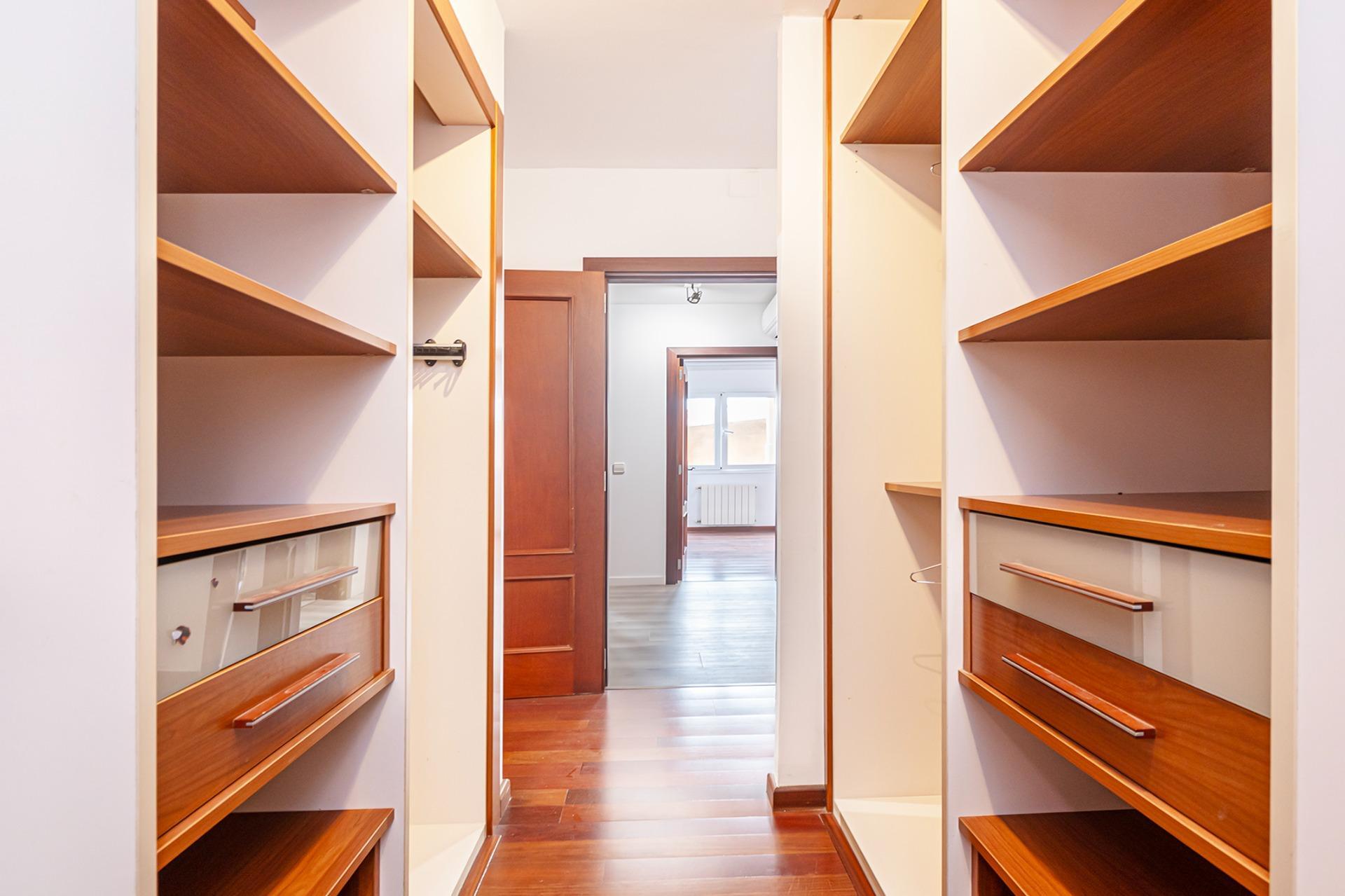 Amplia y tranquila vivienda con terraza y patio ? cerca de Porto Pi