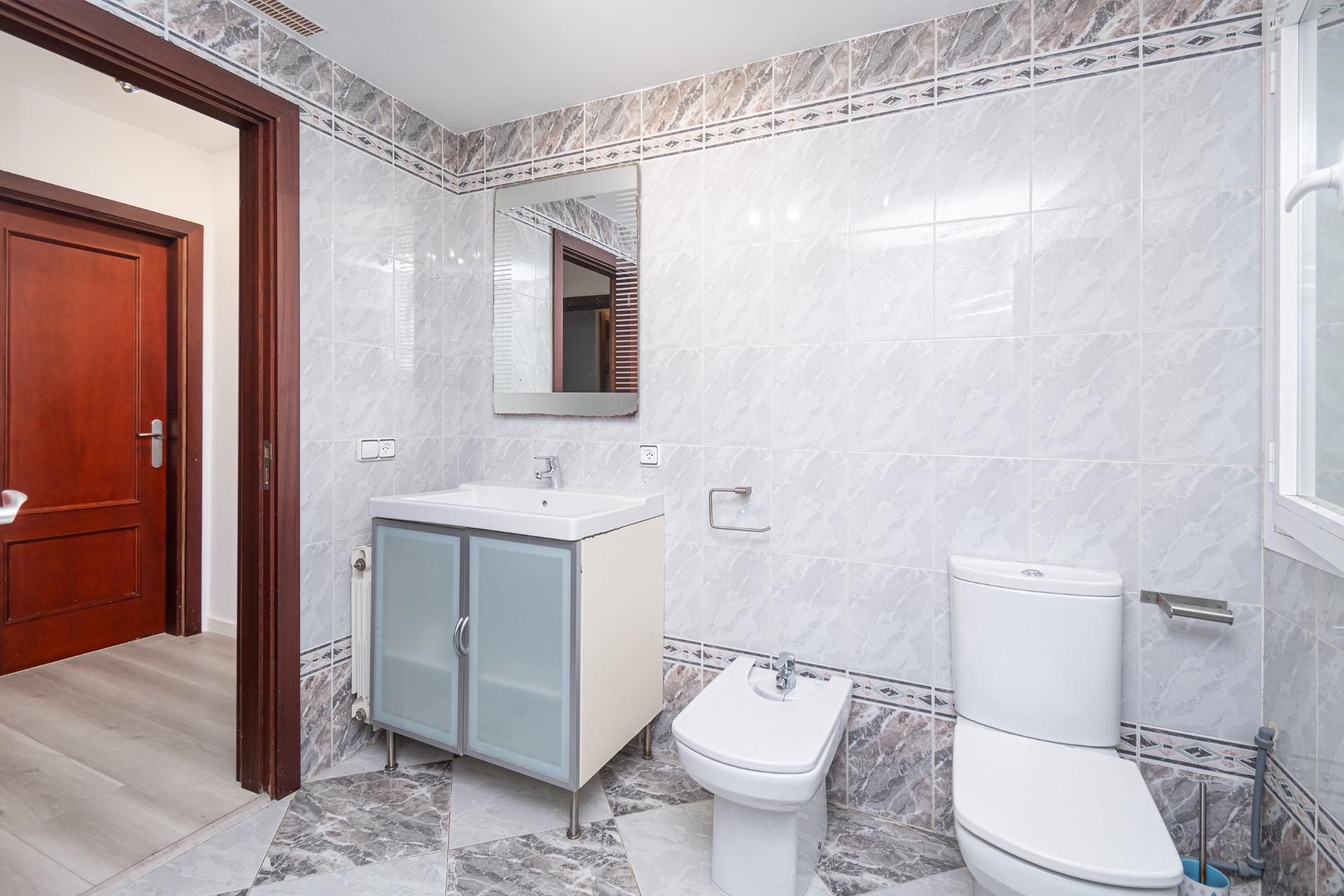 Amplia y tranquila vivienda con terraza y patio ? cerca de Porto Pi