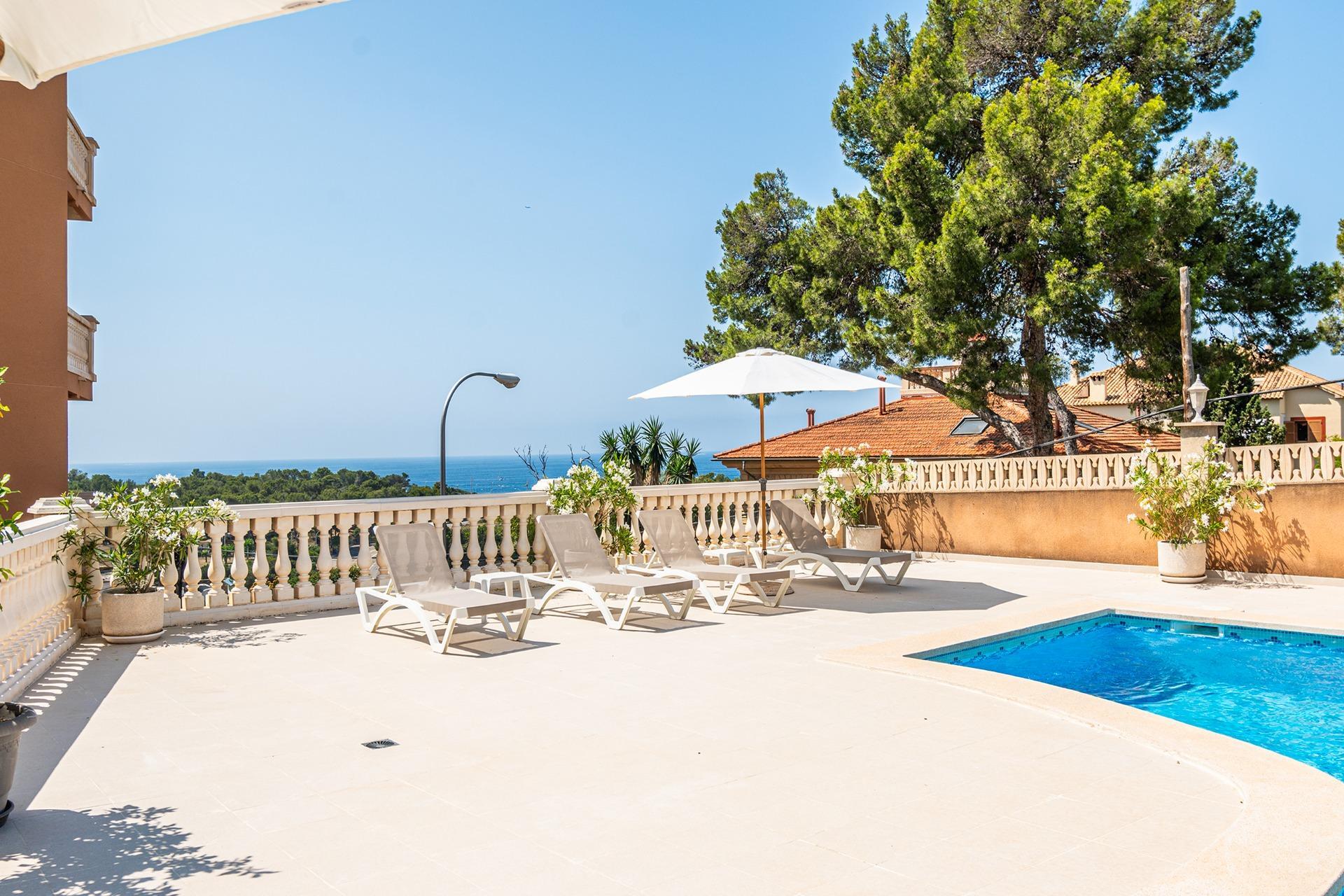 Amplia y tranquila vivienda con terraza y patio ? cerca de Porto Pi