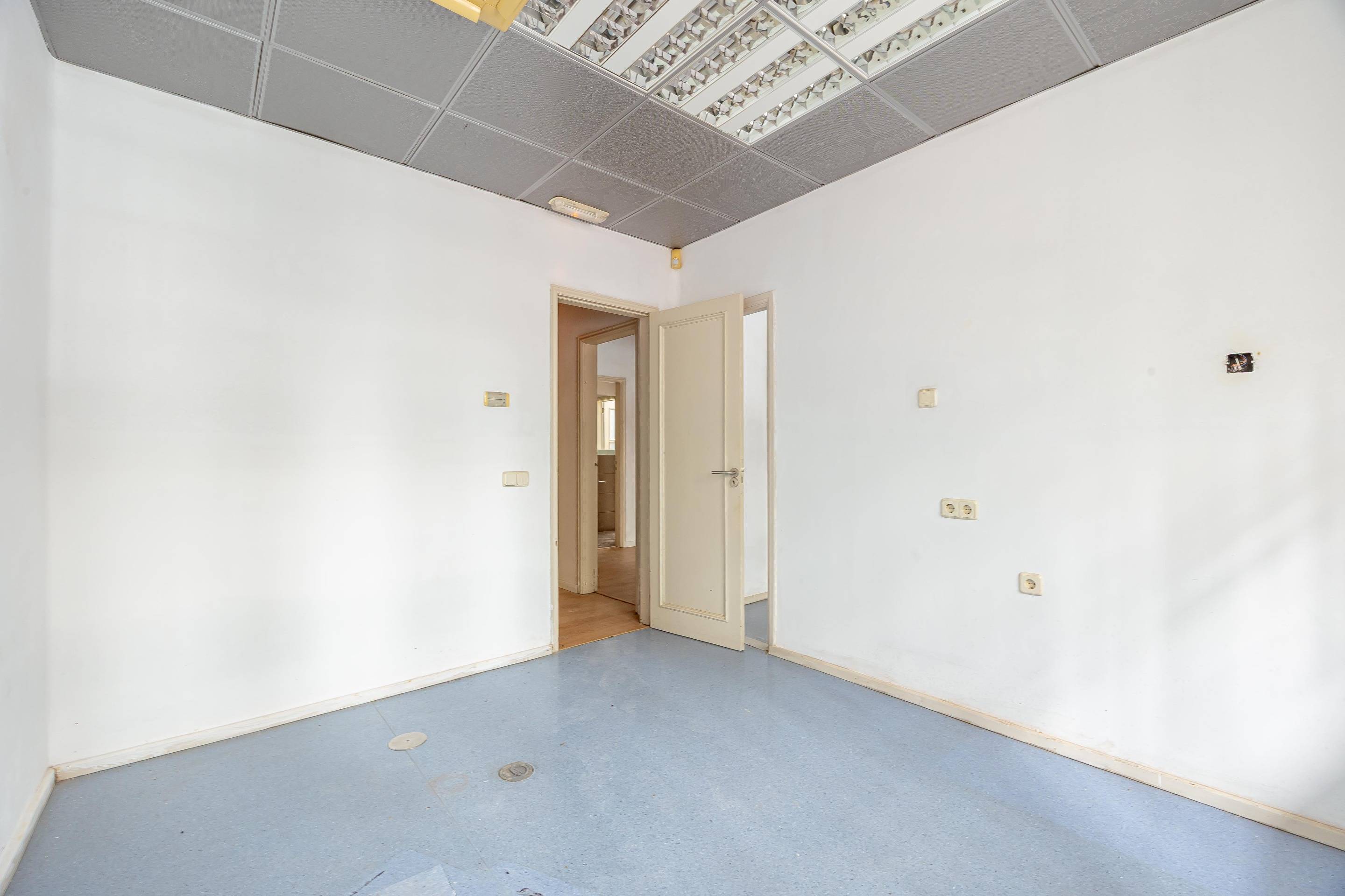 AMPLIO PISO FAMILIAR EN VENTA EN ZONA TRIANA