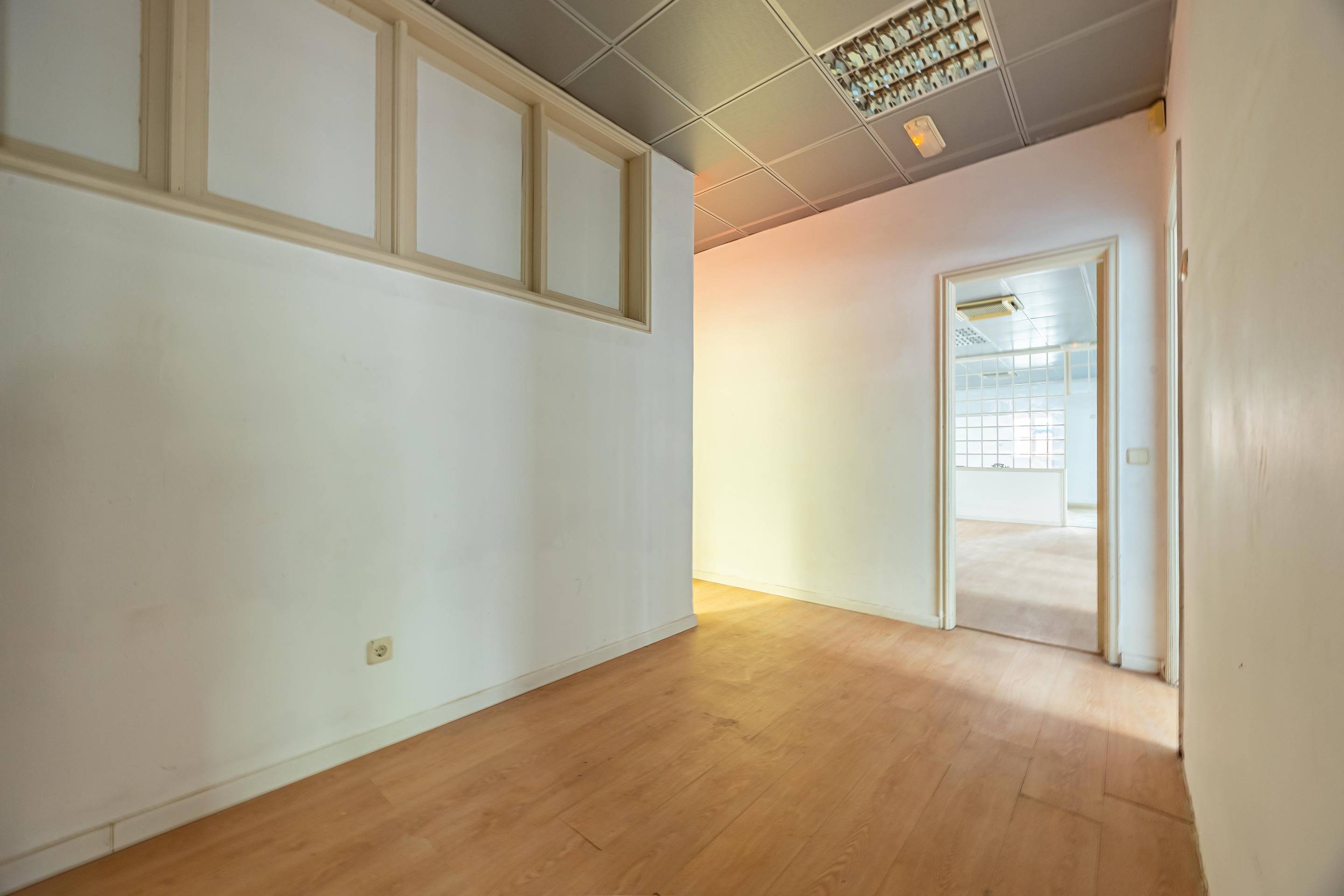 AMPLIO PISO FAMILIAR EN VENTA EN ZONA TRIANA