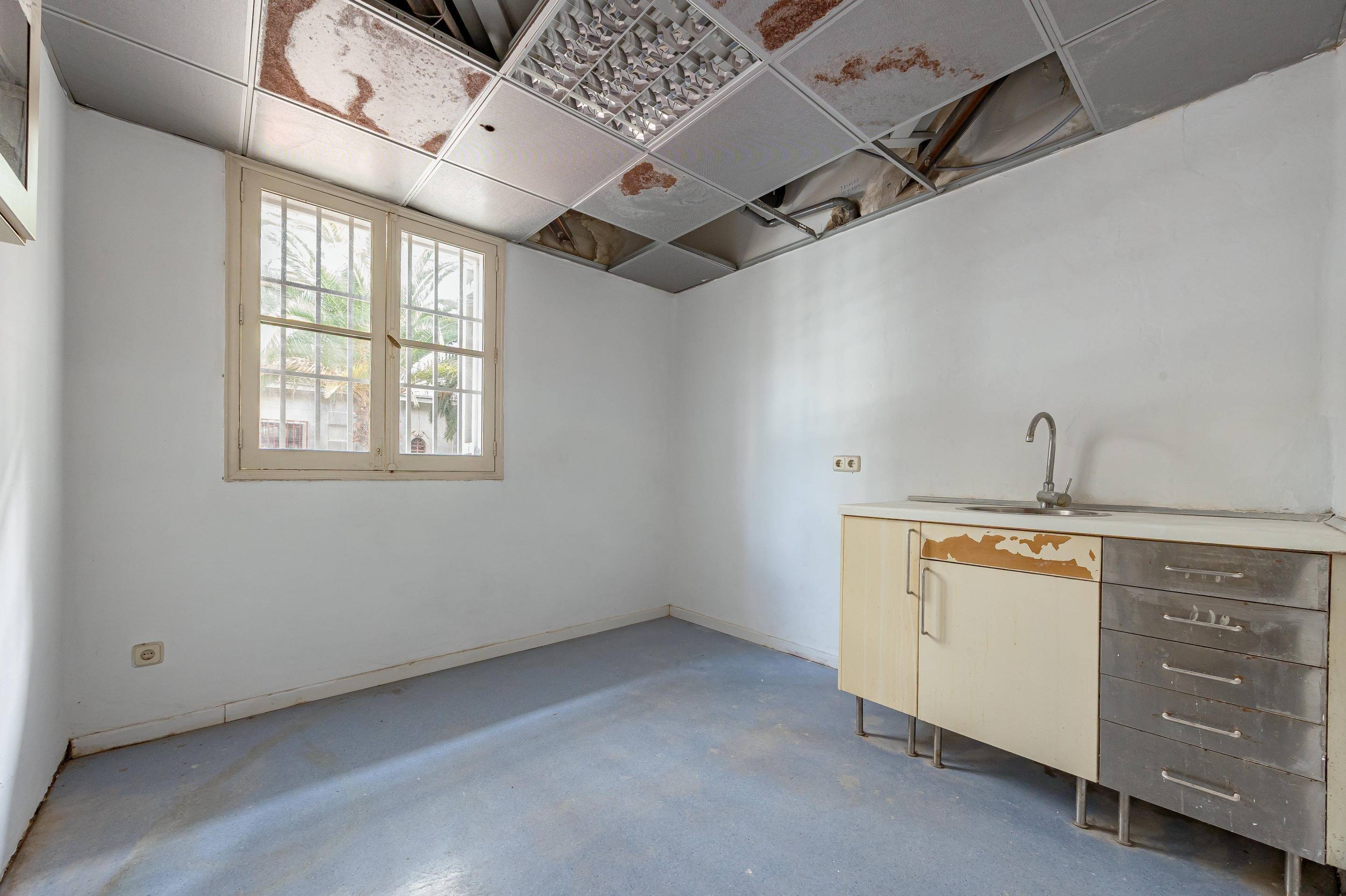 AMPLIO PISO FAMILIAR EN VENTA EN ZONA TRIANA