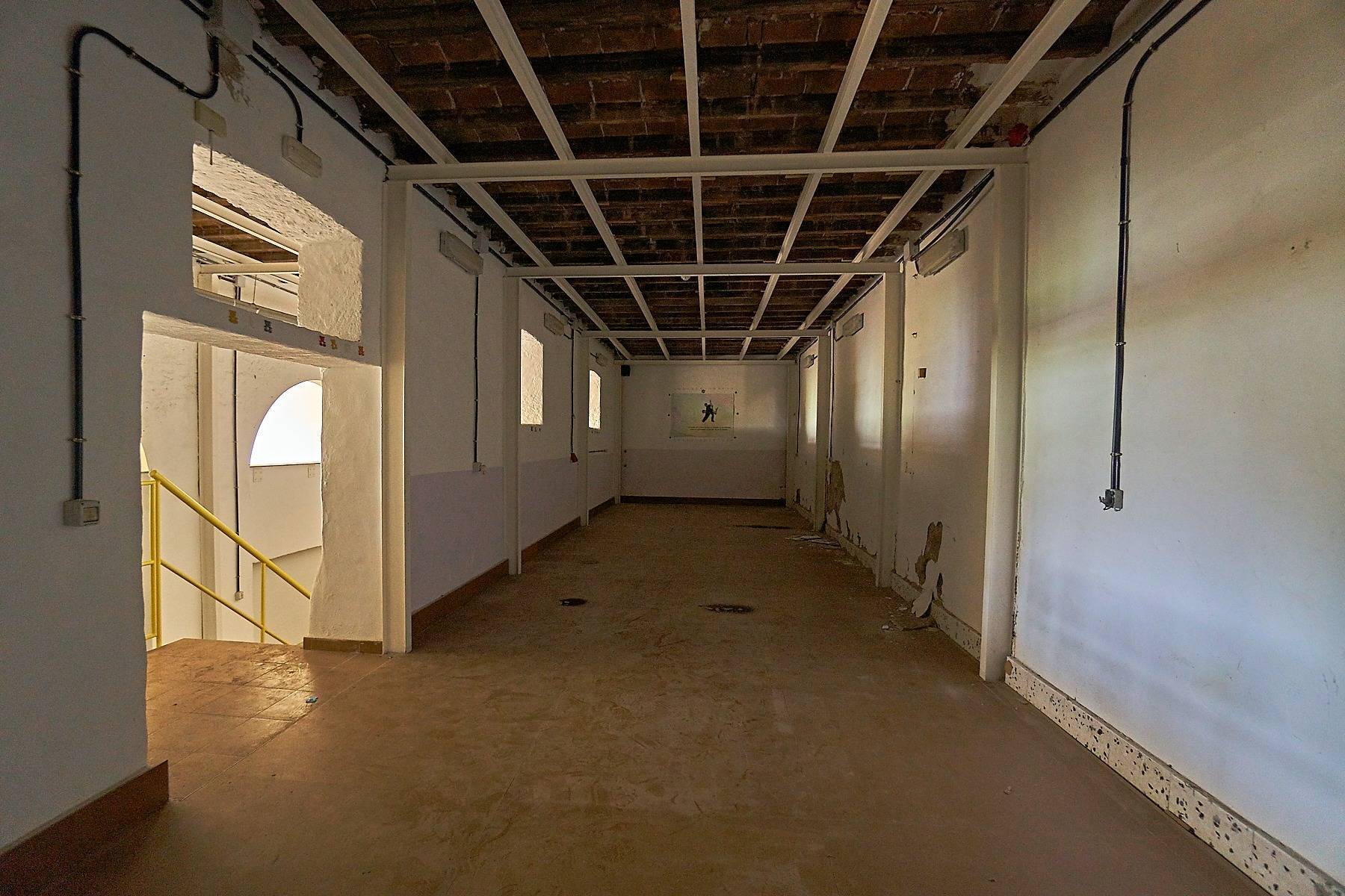 Edificio uso vivienda junto al CC los Alisios posibilidad 11 viviendas