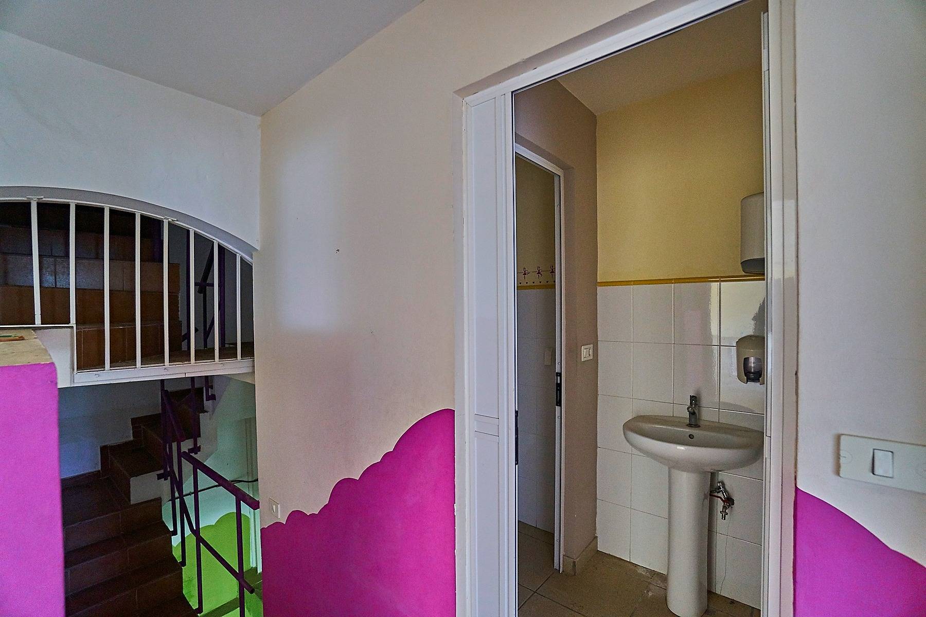 Edificio uso vivienda junto al CC los Alisios posibilidad 11 viviendas