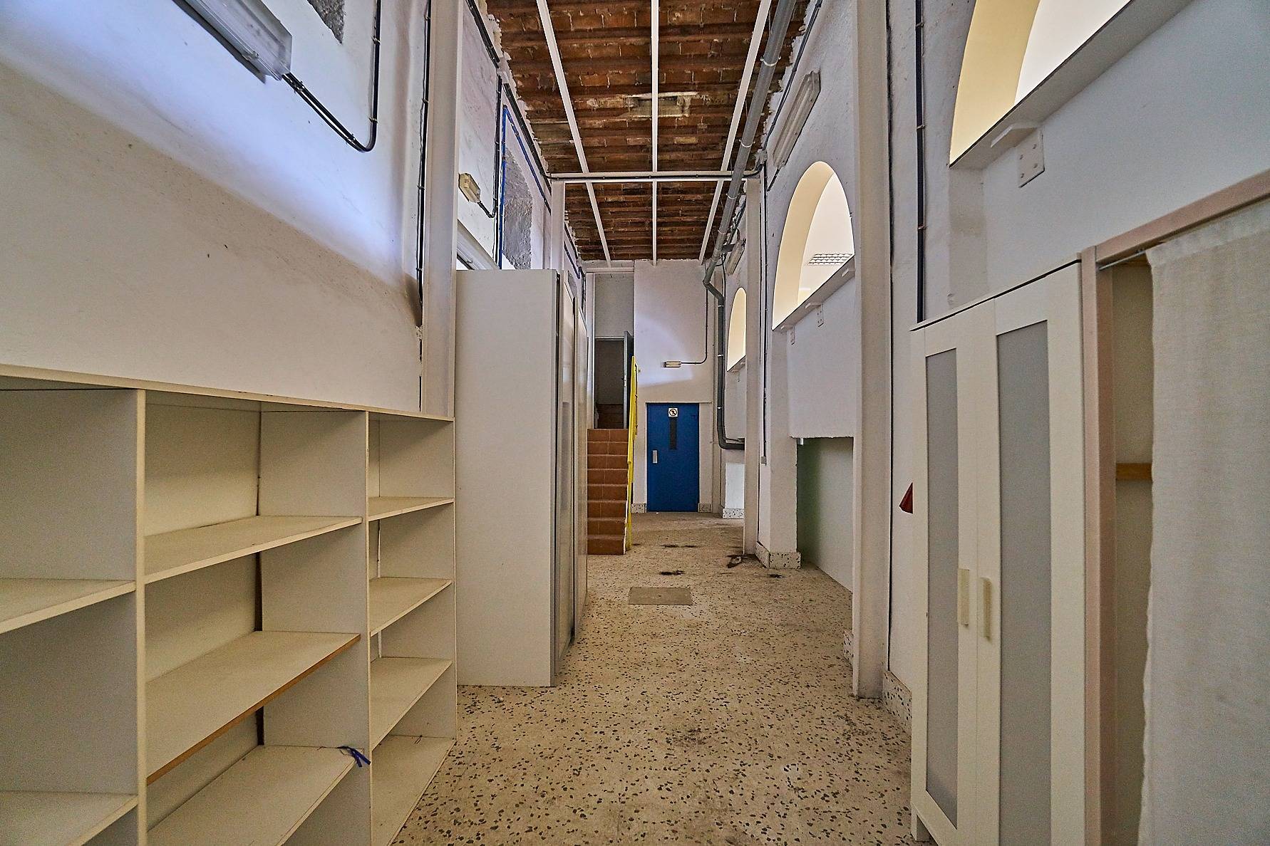 Edificio uso vivienda junto al CC los Alisios posibilidad 11 viviendas