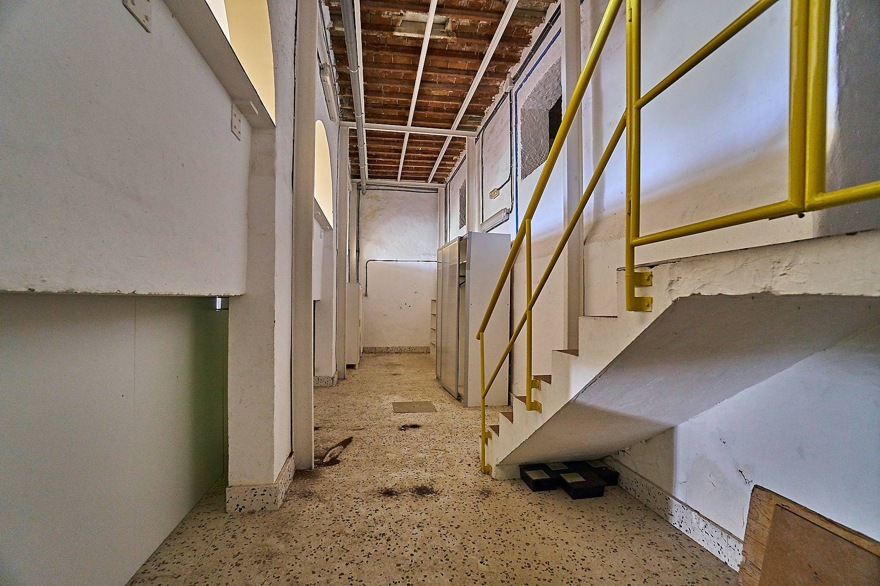 Edificio uso vivienda junto al CC los Alisios posibilidad 11 viviendas