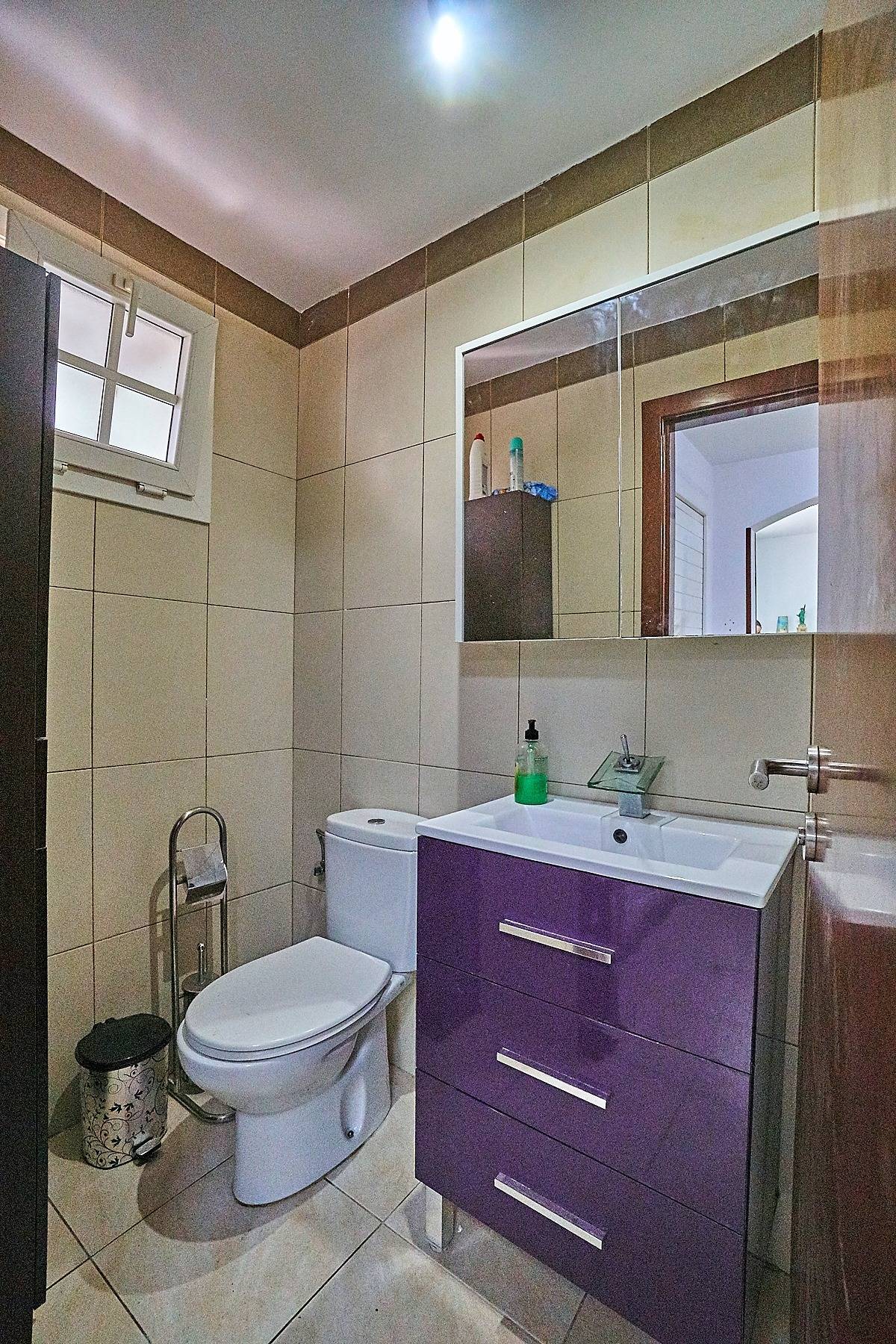 Chalet pareado con terraza y garaje en playa El Burrero