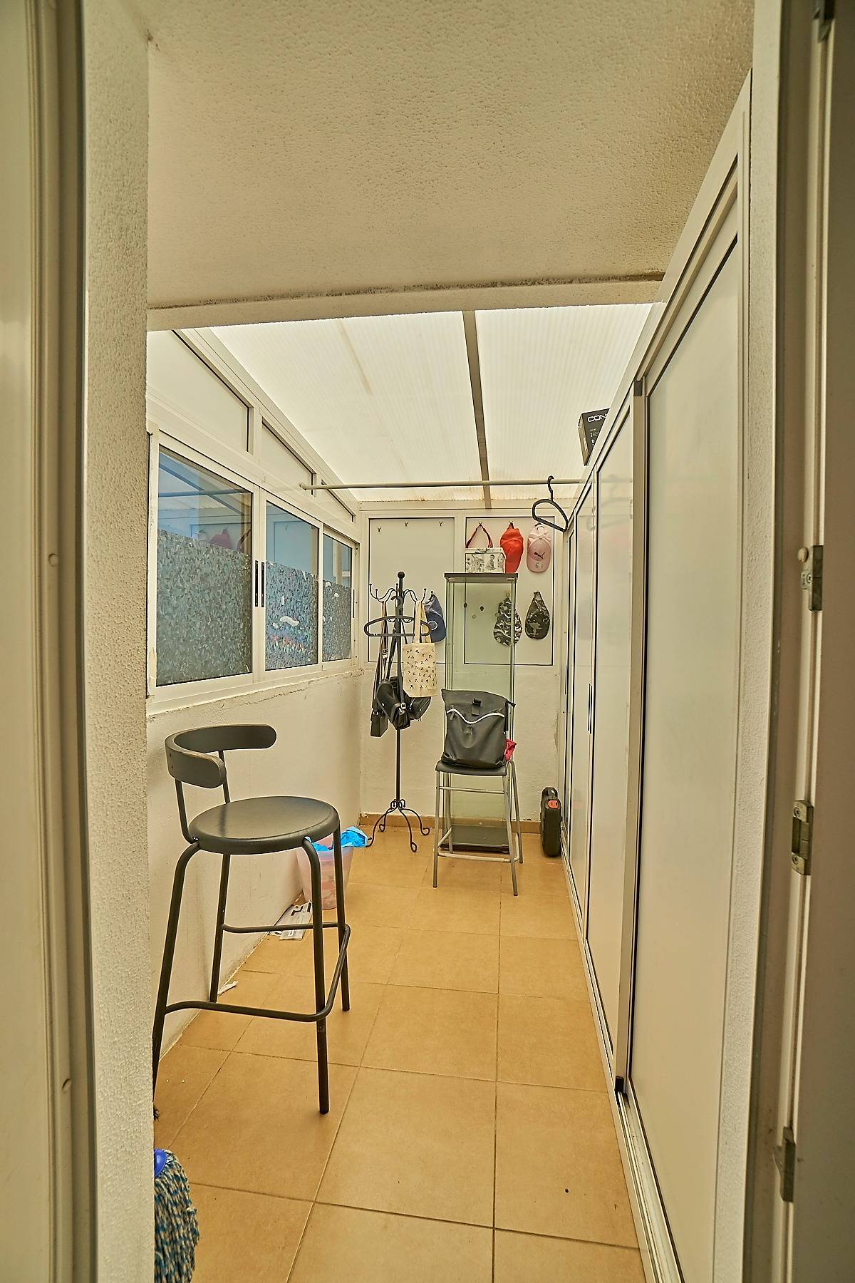 Chalet pareado con terraza y garaje en playa El Burrero