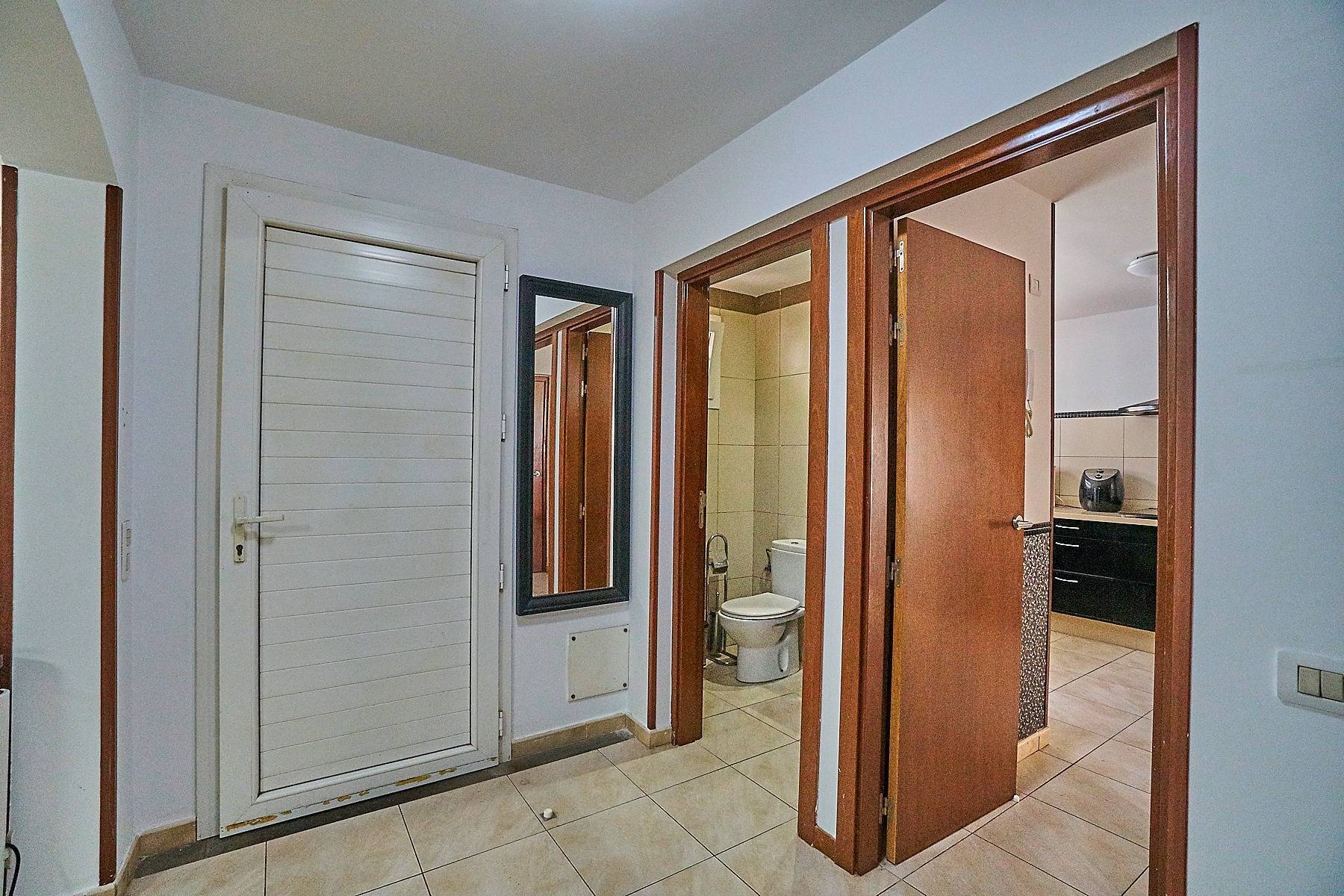 Chalet pareado con terraza y garaje en playa El Burrero