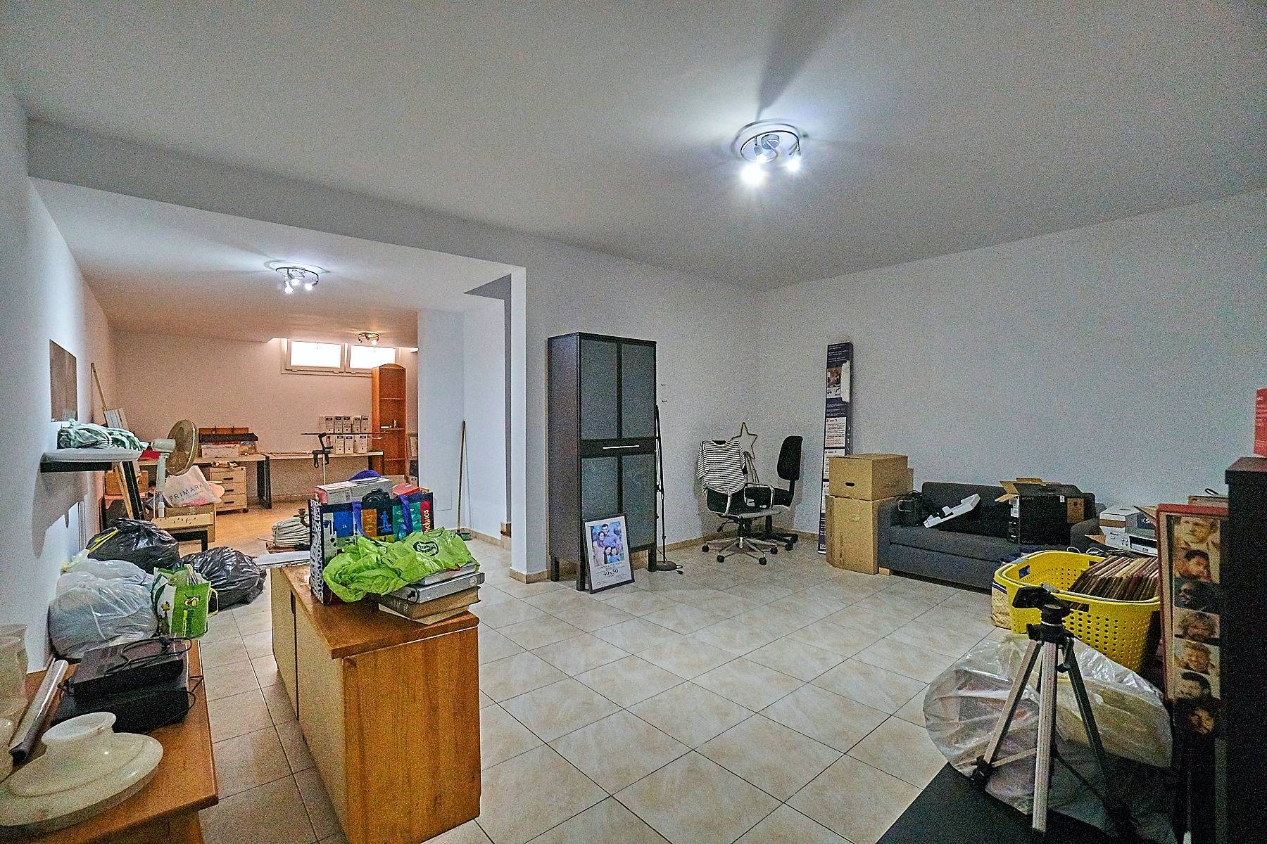 Chalet pareado con terraza y garaje en playa El Burrero