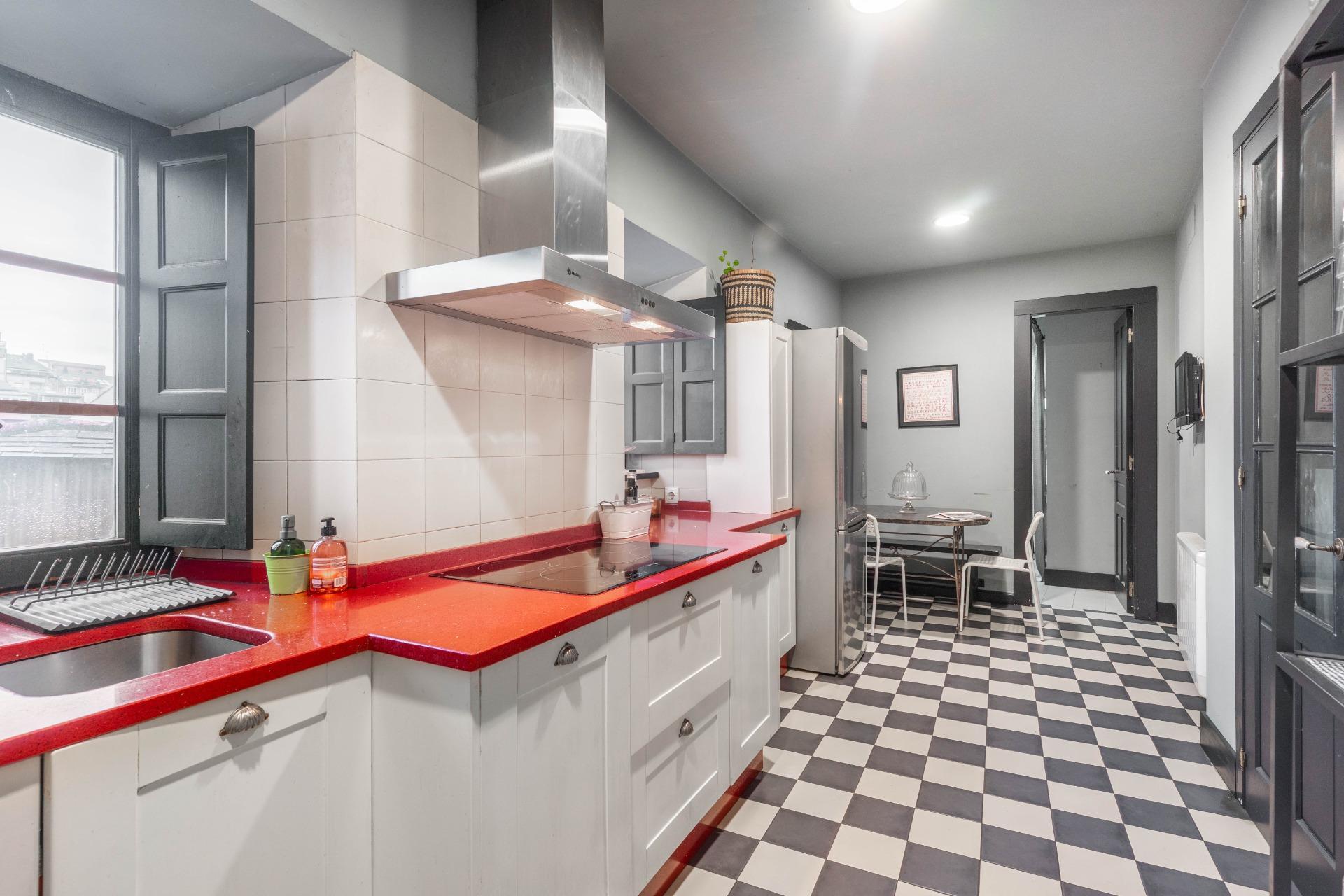 ? Una joya colonial en el corazón de Ribadeo: historia, diseño y lujo en una vivienda irrepetible