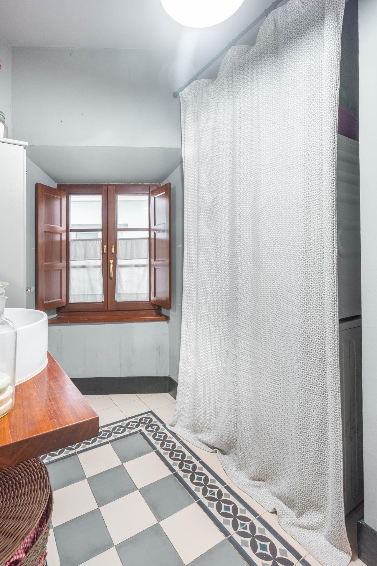 ? Una joya colonial en el corazón de Ribadeo: historia, diseño y lujo en una vivienda irrepetible