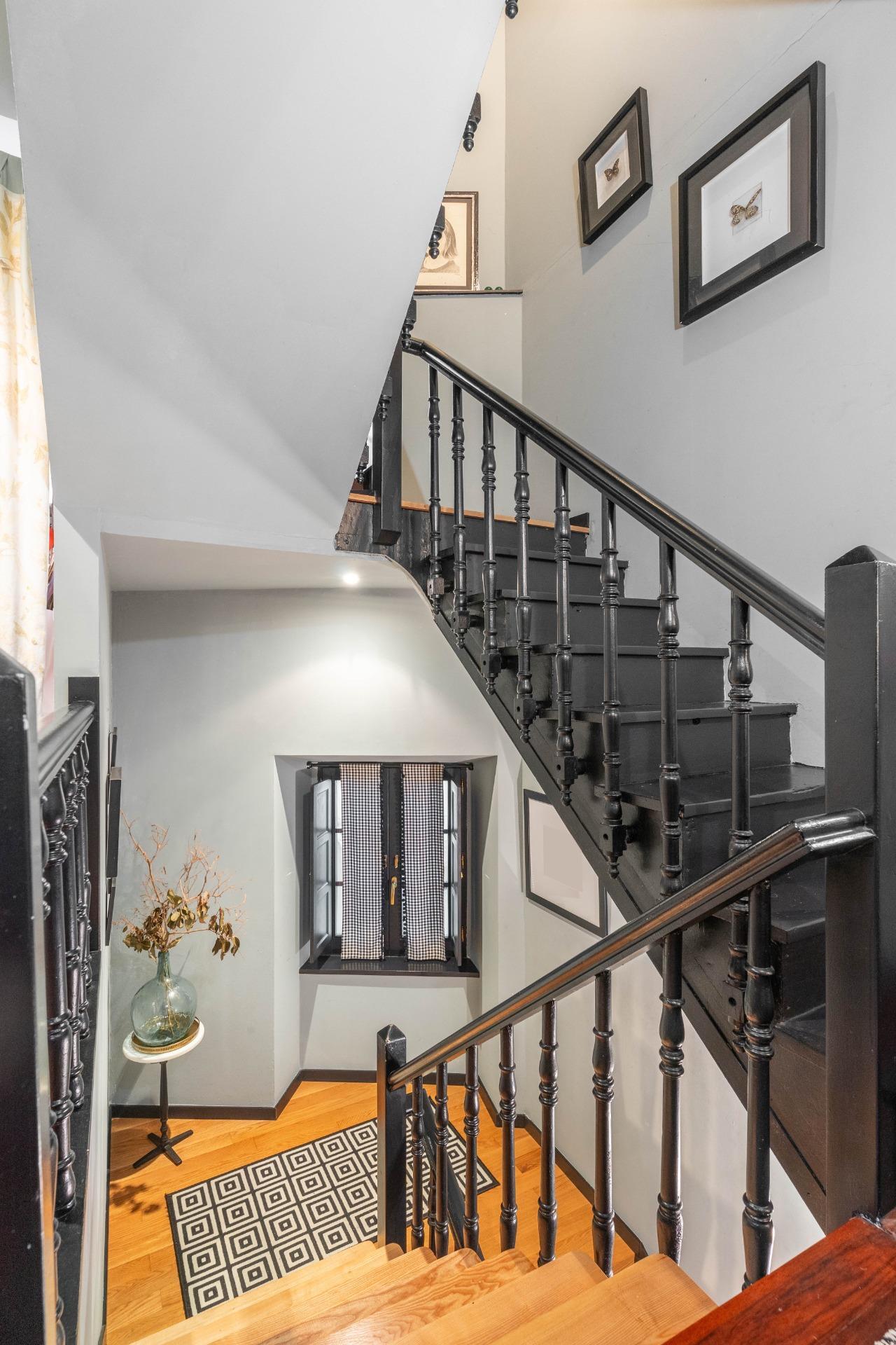 ? Una joya colonial en el corazón de Ribadeo: historia, diseño y lujo en una vivienda irrepetible