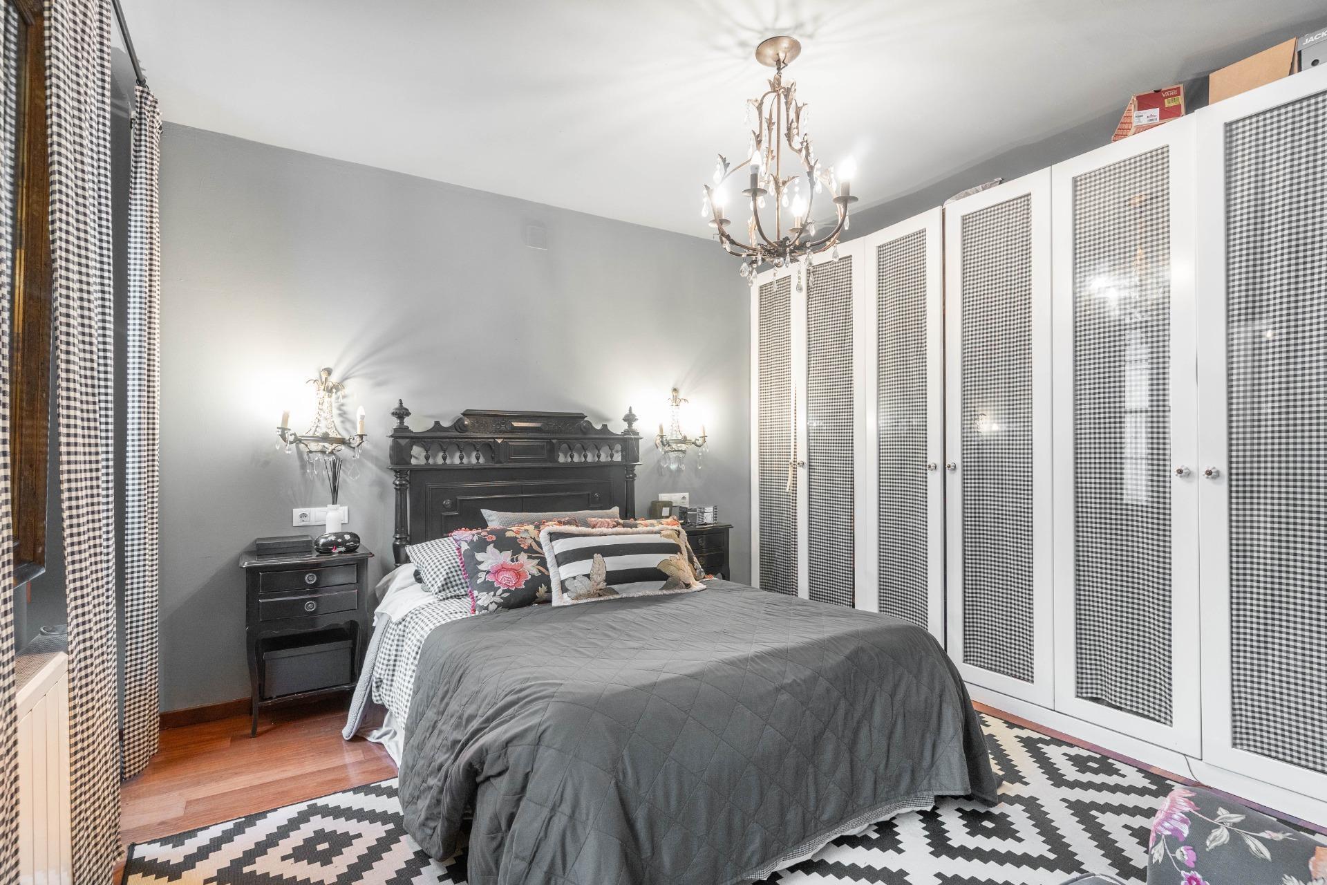 ? Una joya colonial en el corazón de Ribadeo: historia, diseño y lujo en una vivienda irrepetible