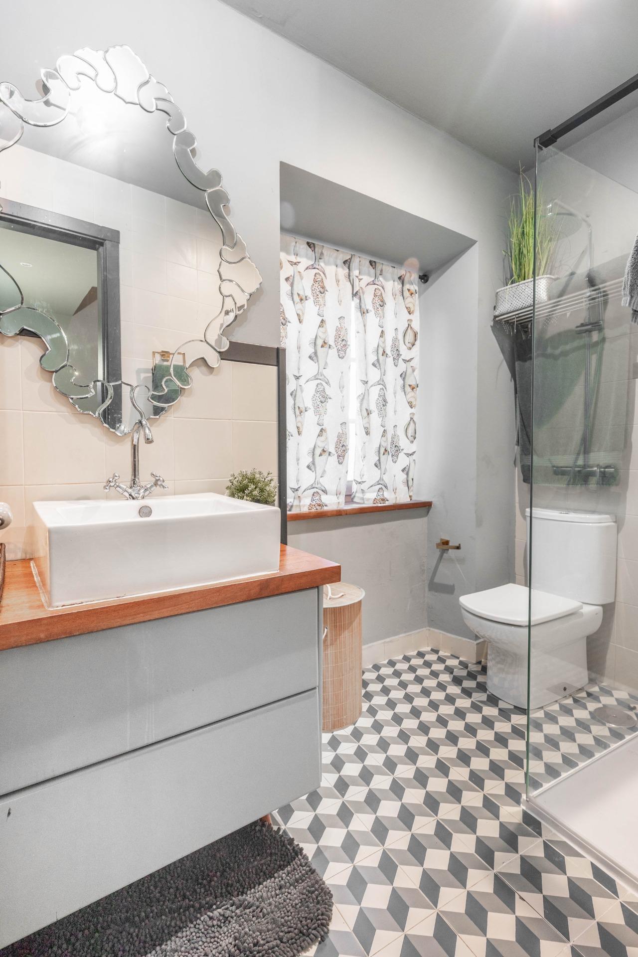 ? Una joya colonial en el corazón de Ribadeo: historia, diseño y lujo en una vivienda irrepetible