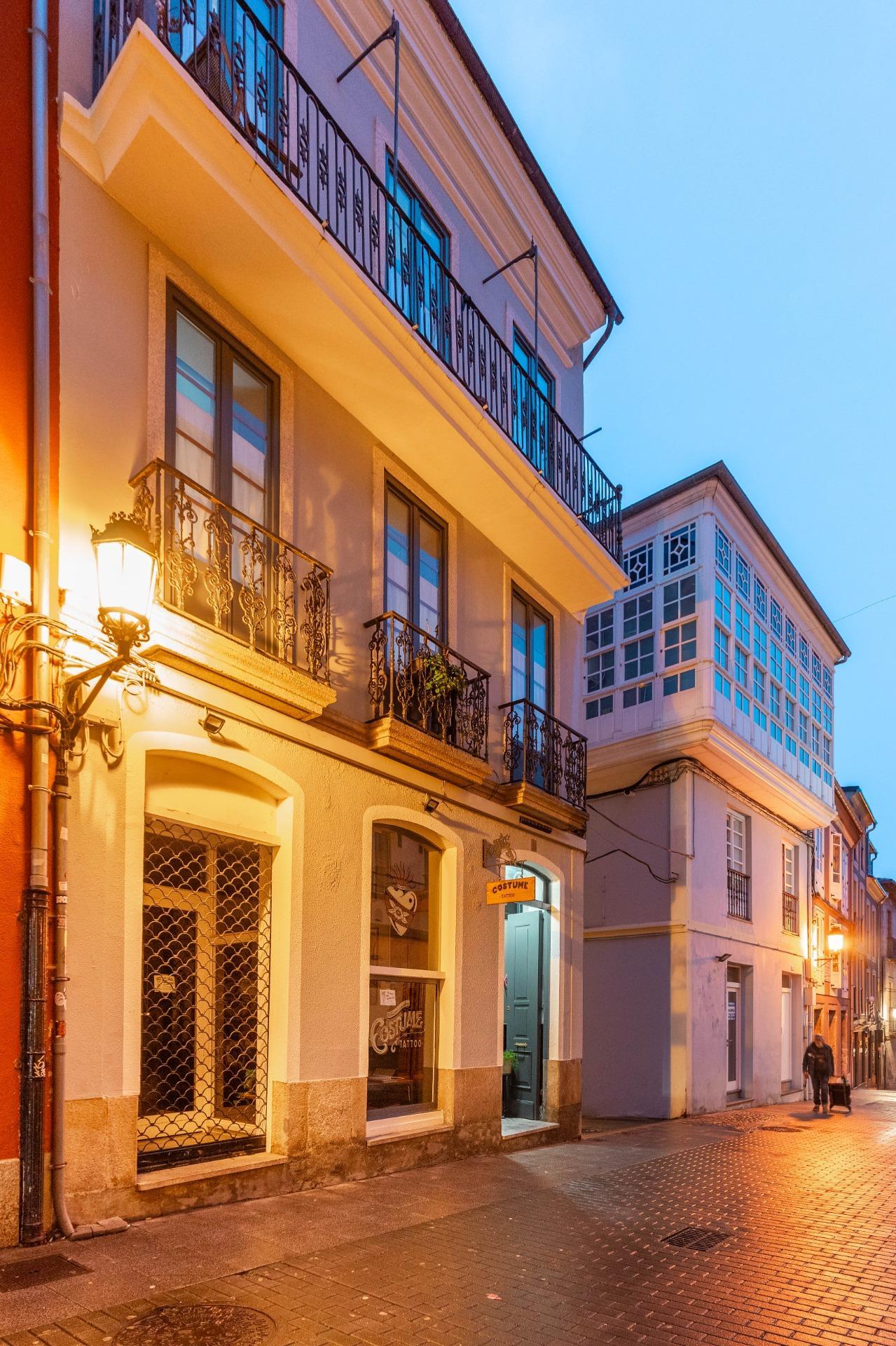 ? Una joya colonial en el corazón de Ribadeo: historia, diseño y lujo en una vivienda irrepetible