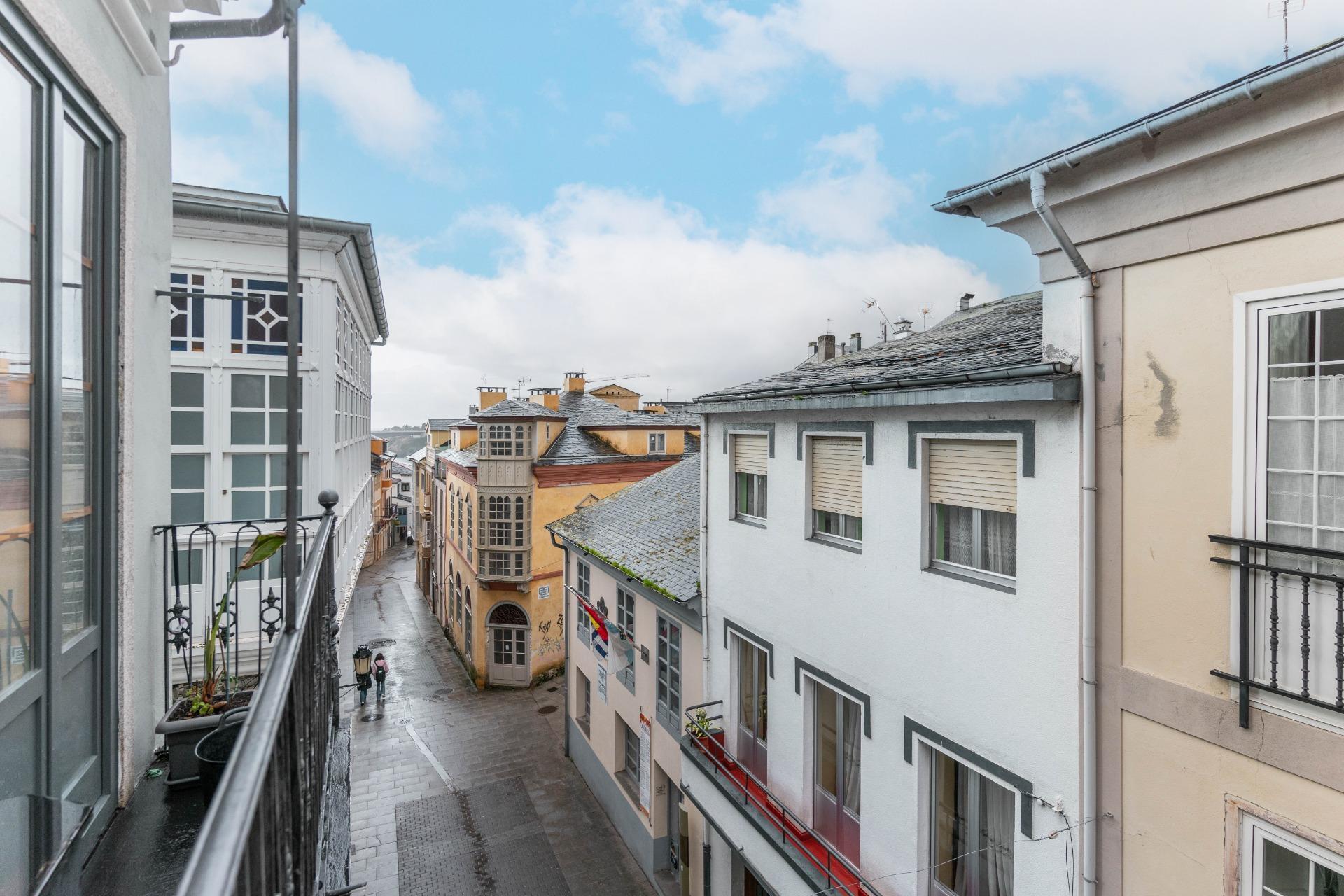 ? Una joya colonial en el corazón de Ribadeo: historia, diseño y lujo en una vivienda irrepetible