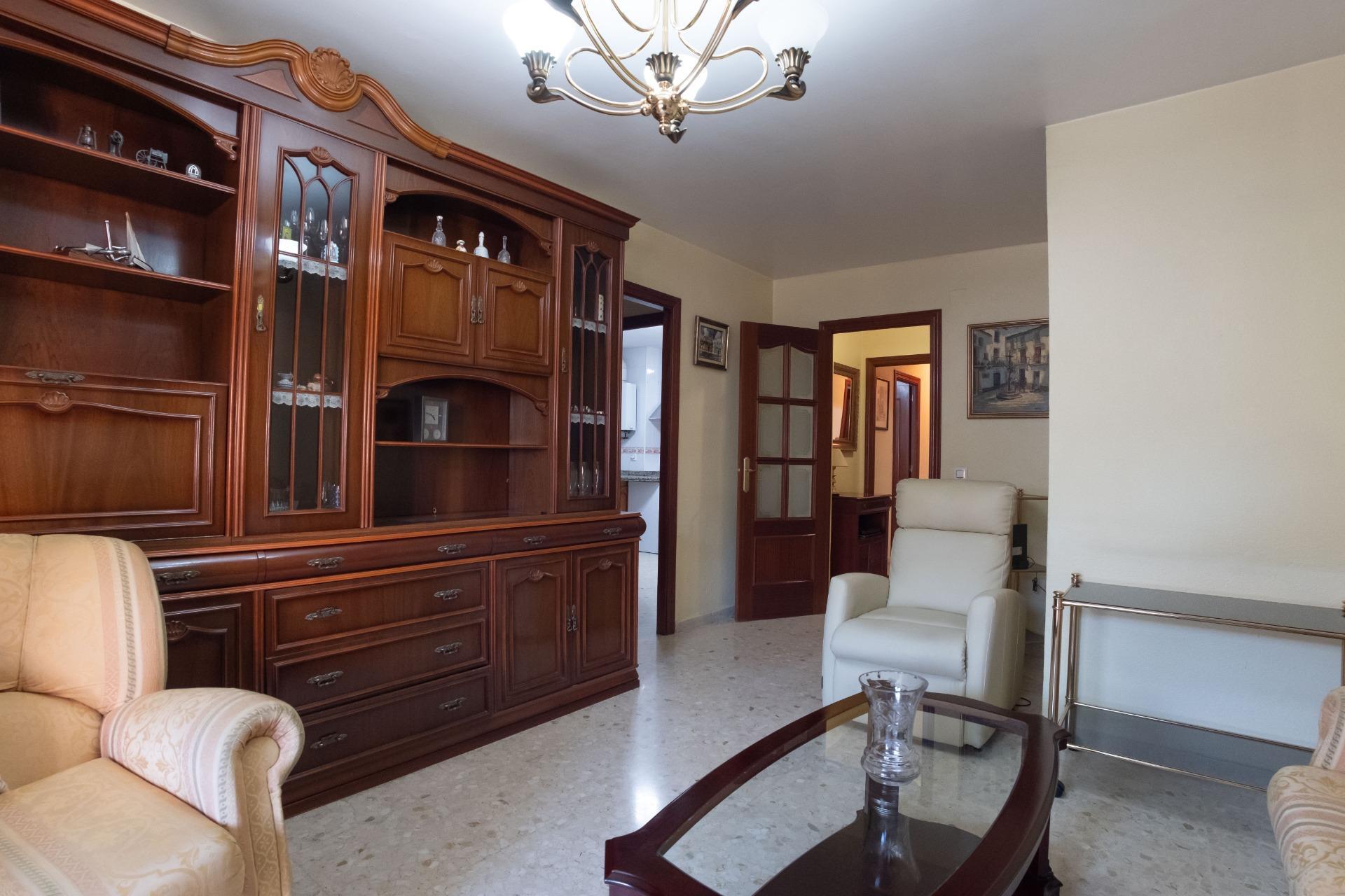 PISO EN VENTA C/ARROYO (SEVILLA)
