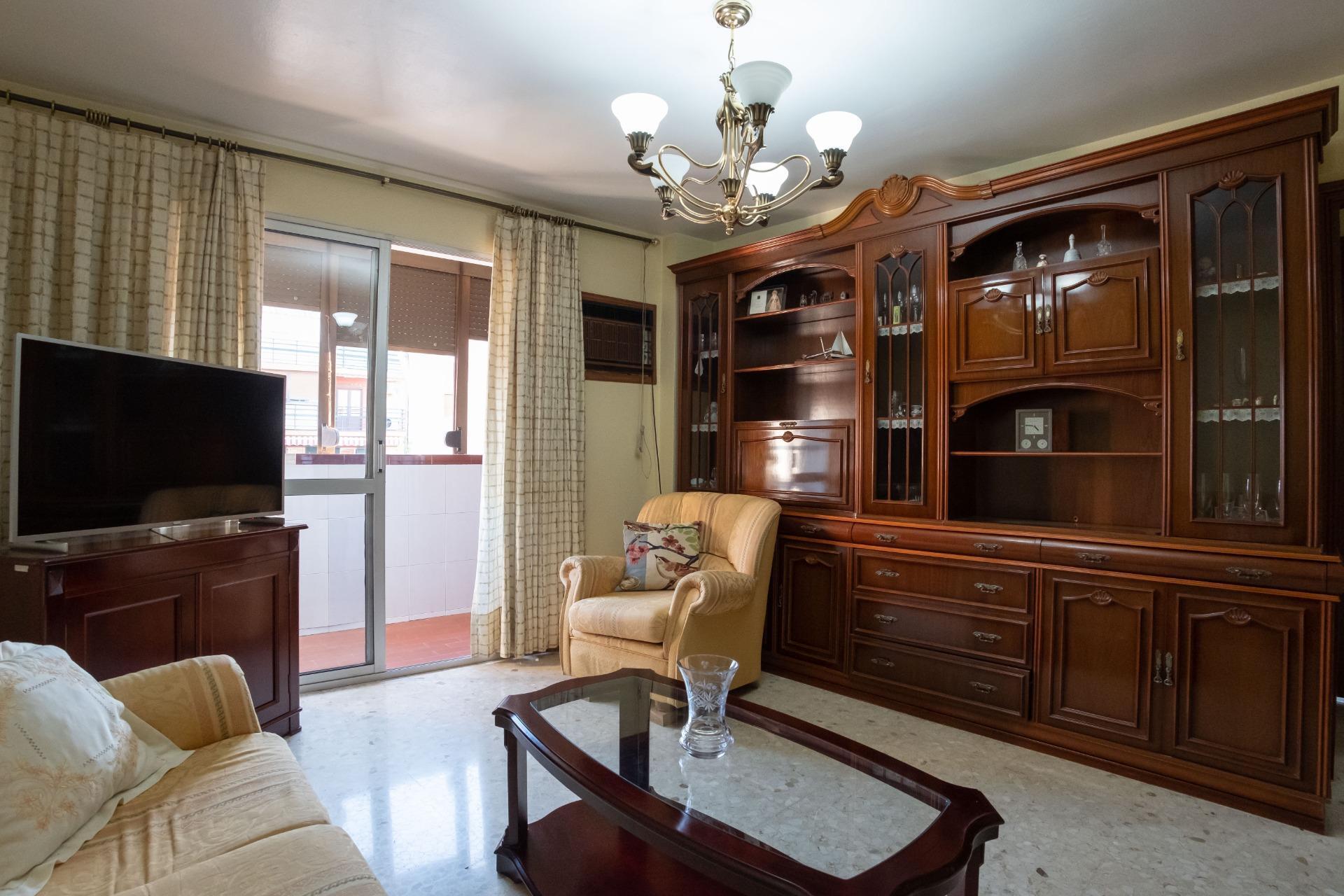 PISO EN VENTA C/ARROYO (SEVILLA)