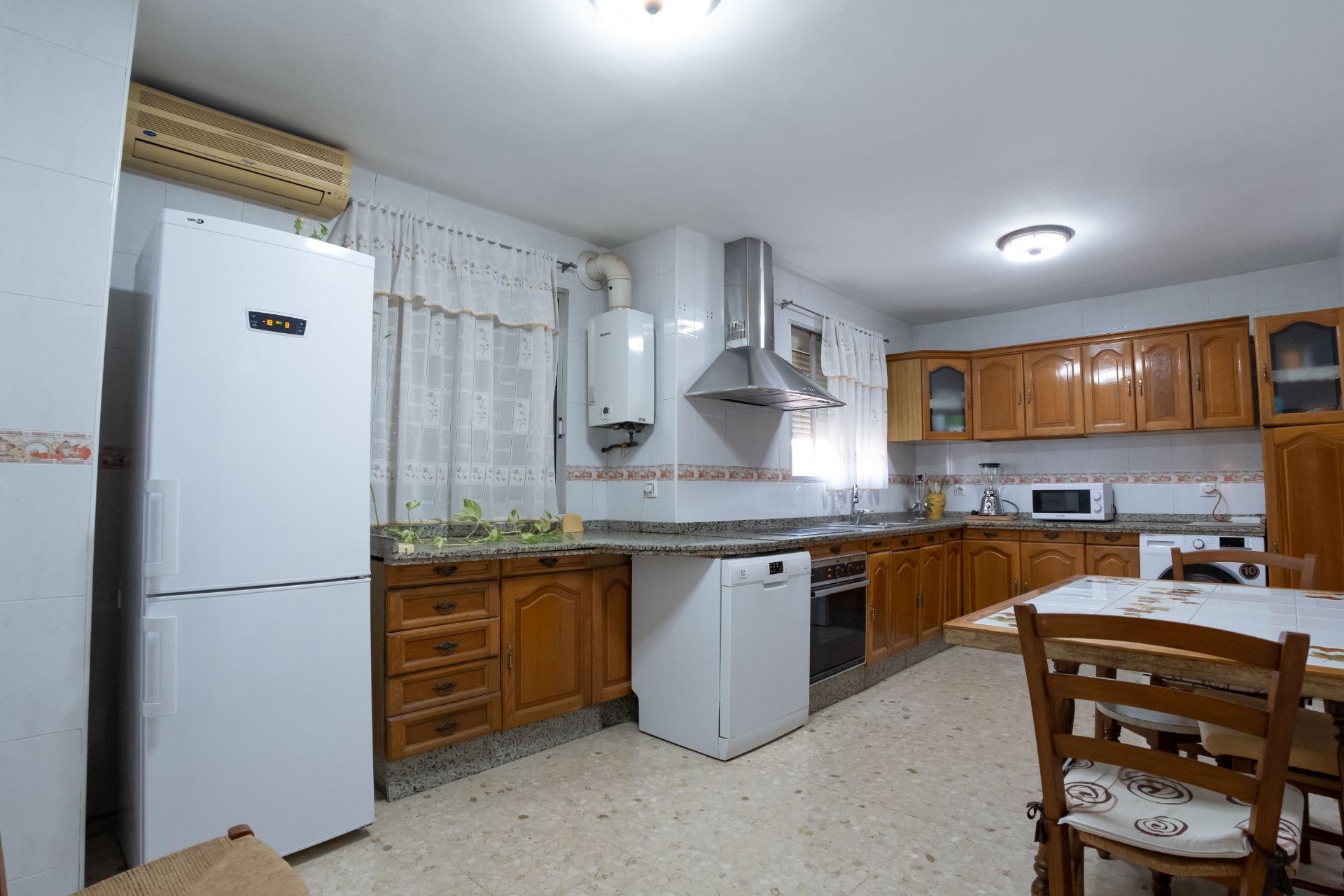 PISO EN VENTA C/ARROYO (SEVILLA)