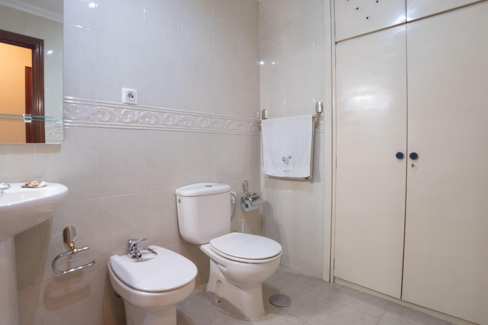 PISO EN VENTA C/ARROYO (SEVILLA)