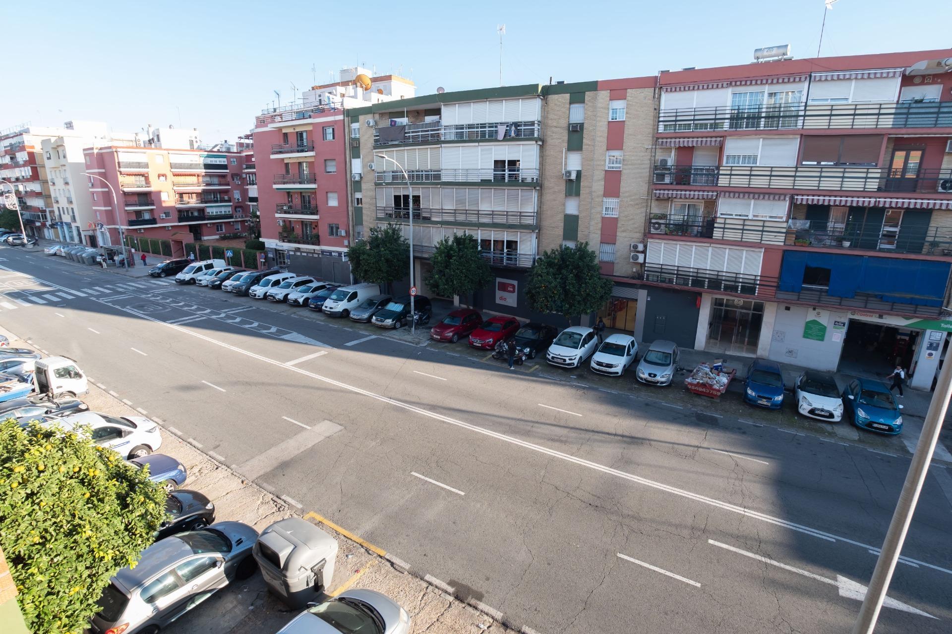 PISO EN VENTA C/ARROYO (SEVILLA)