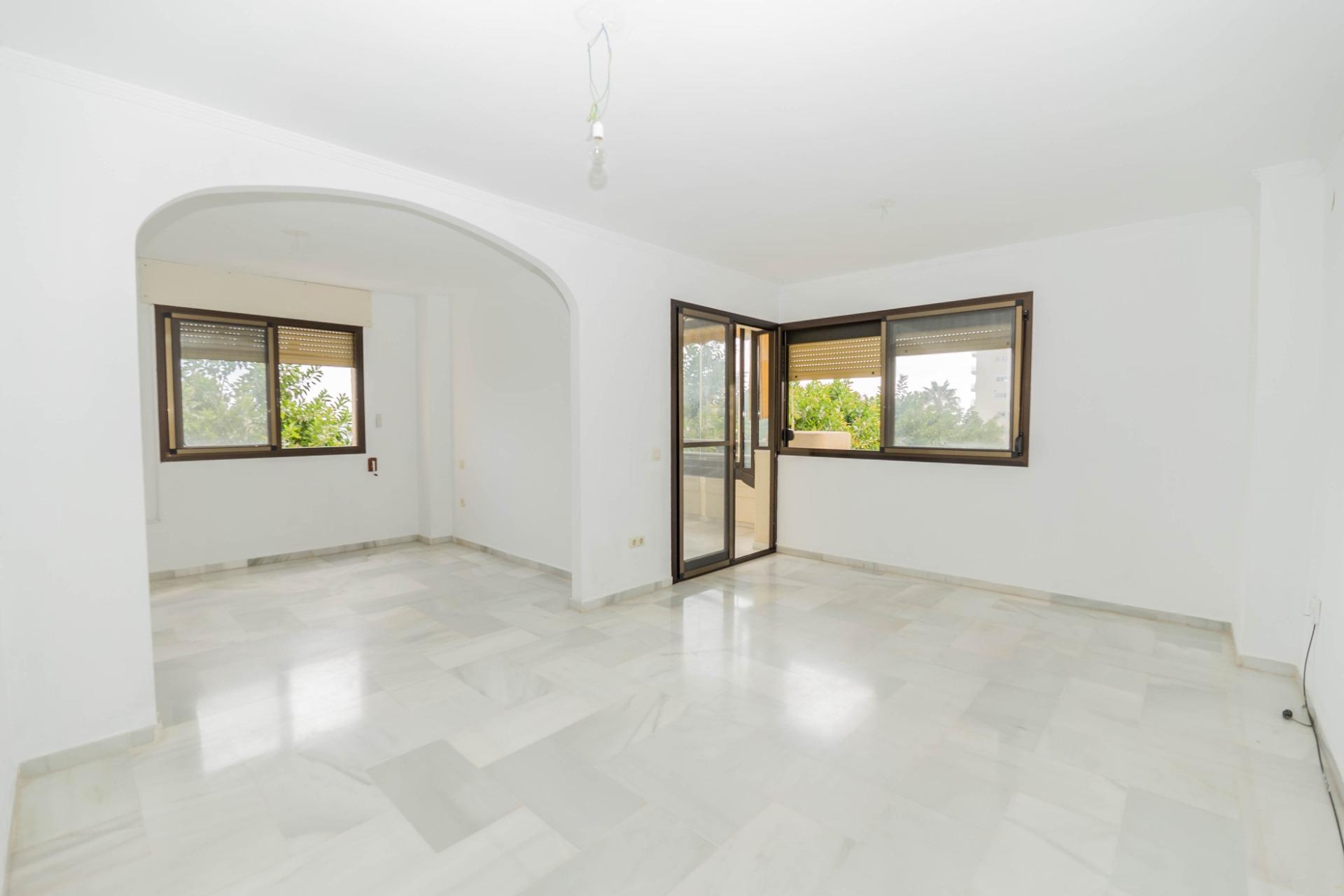 Exclusivo piso en venta La Carihuela Torremolinos.