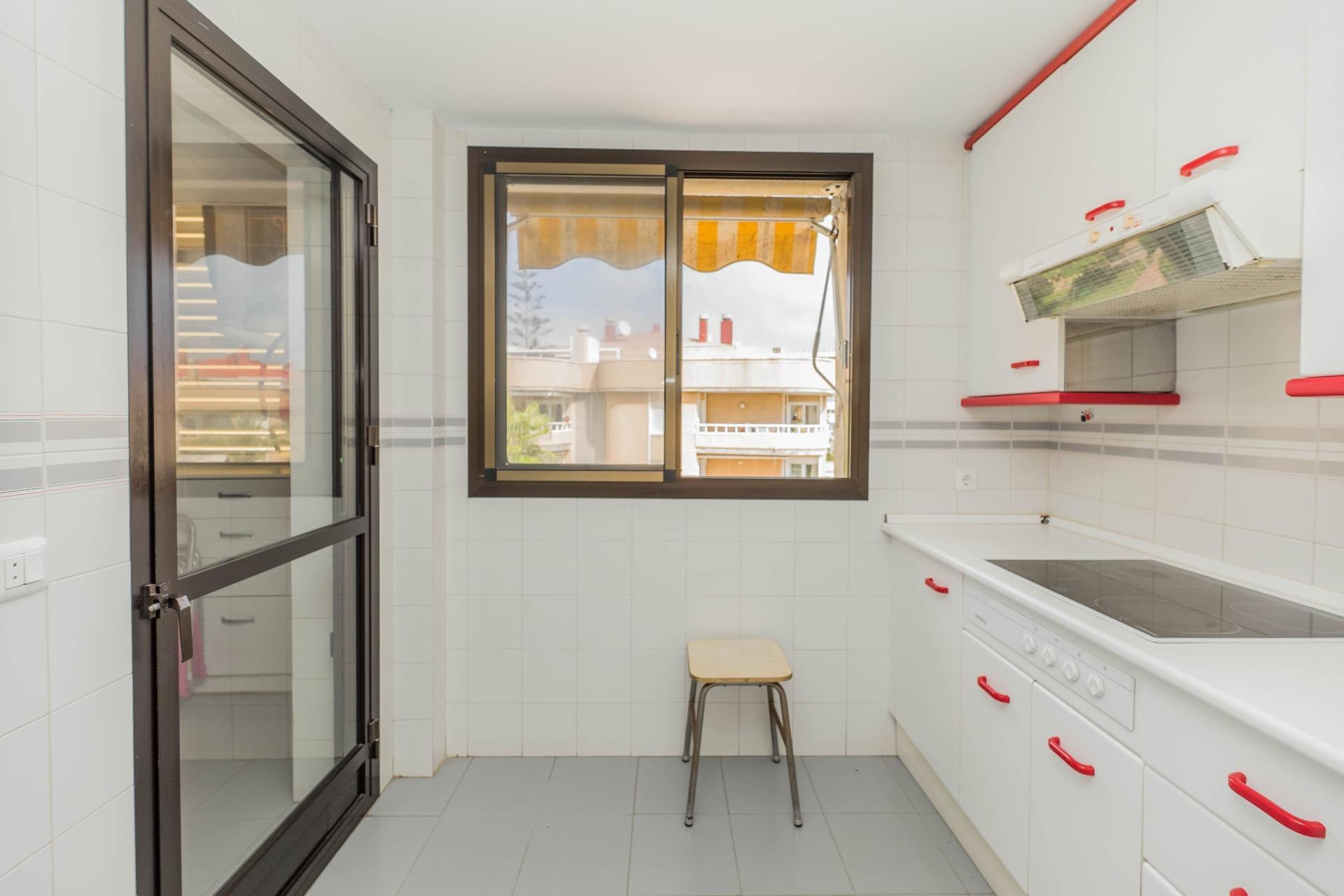 Exclusivo piso en venta La Carihuela Torremolinos.