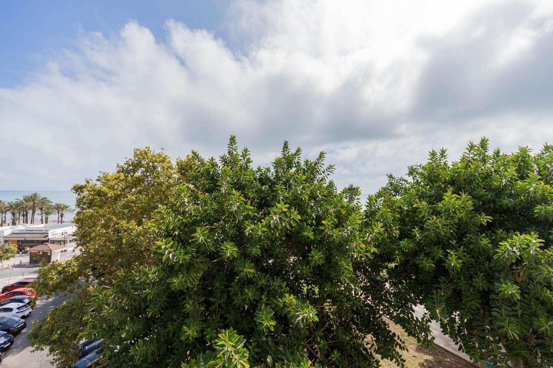 Exclusivo piso en venta La Carihuela Torremolinos.