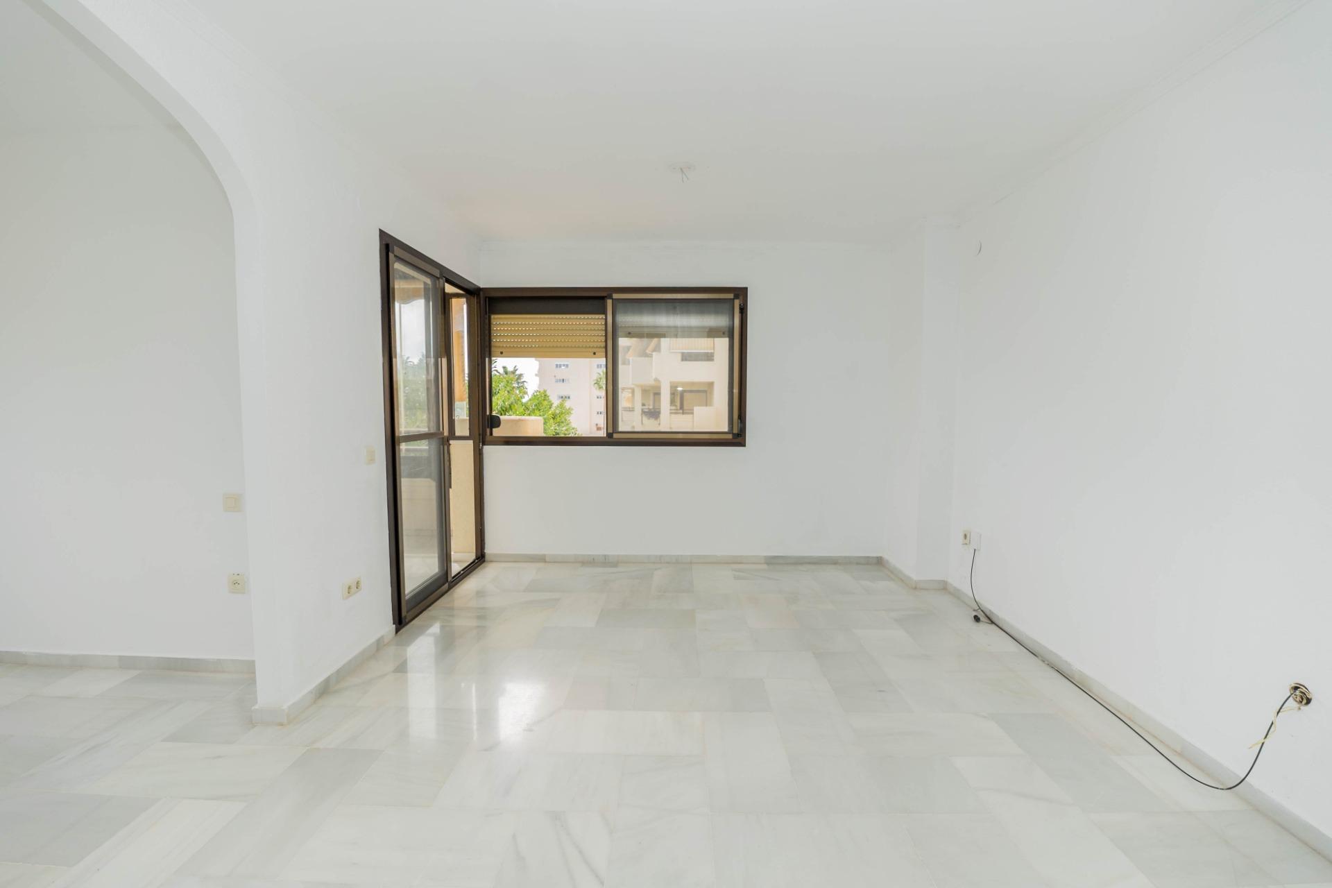 Exclusivo piso en venta La Carihuela Torremolinos.