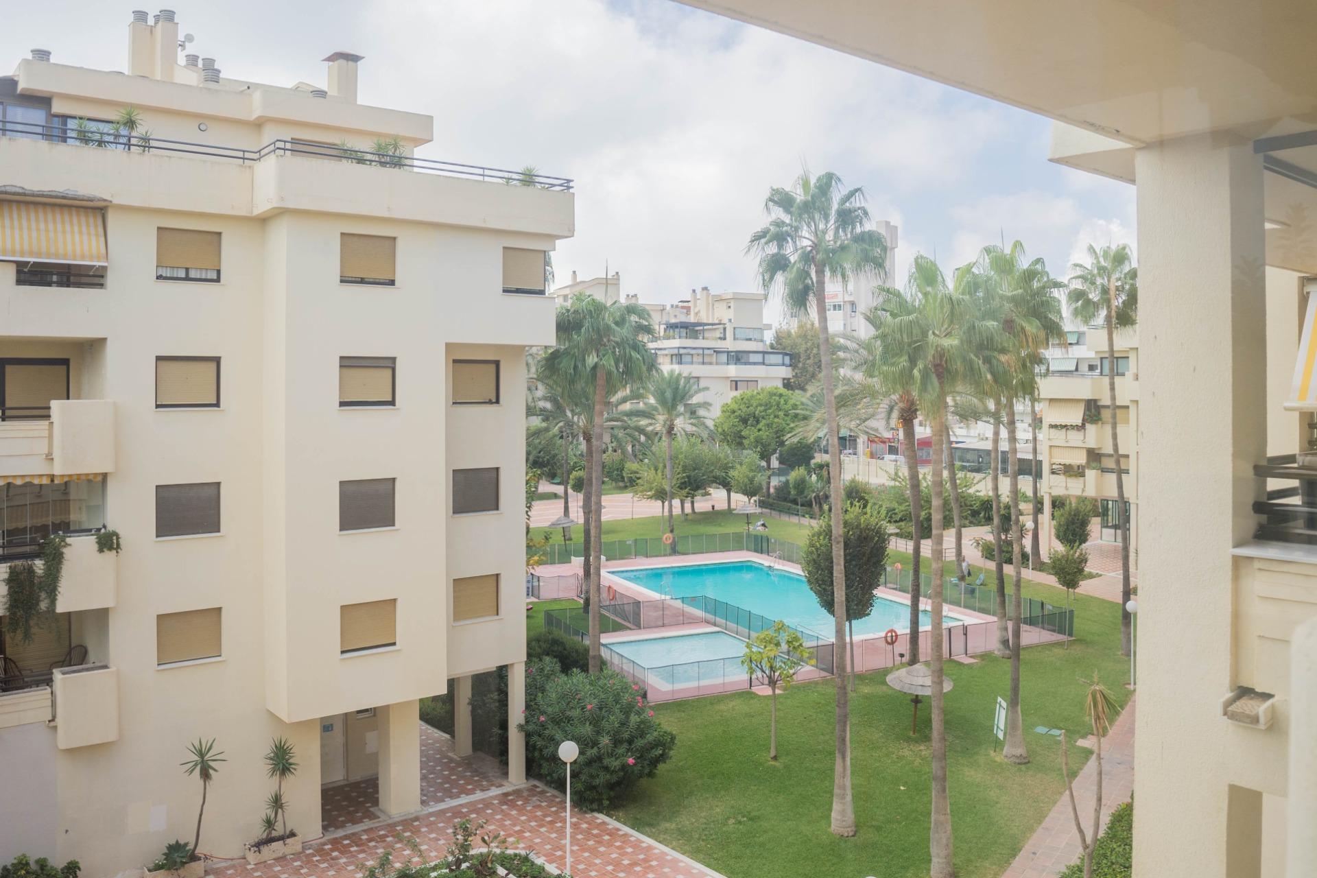 Exclusivo piso en venta La Carihuela Torremolinos.